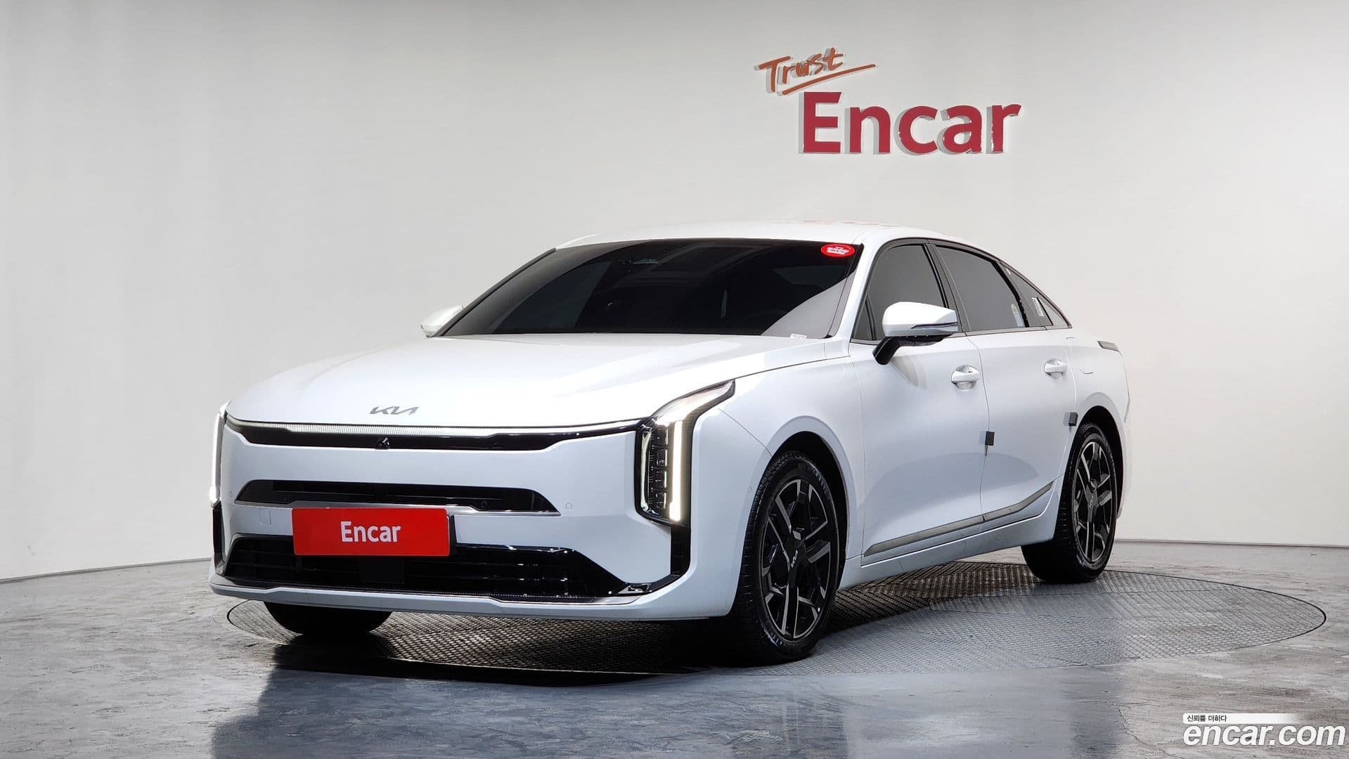 Main__Slider__Photo:K8 Kia 2024.9-0
