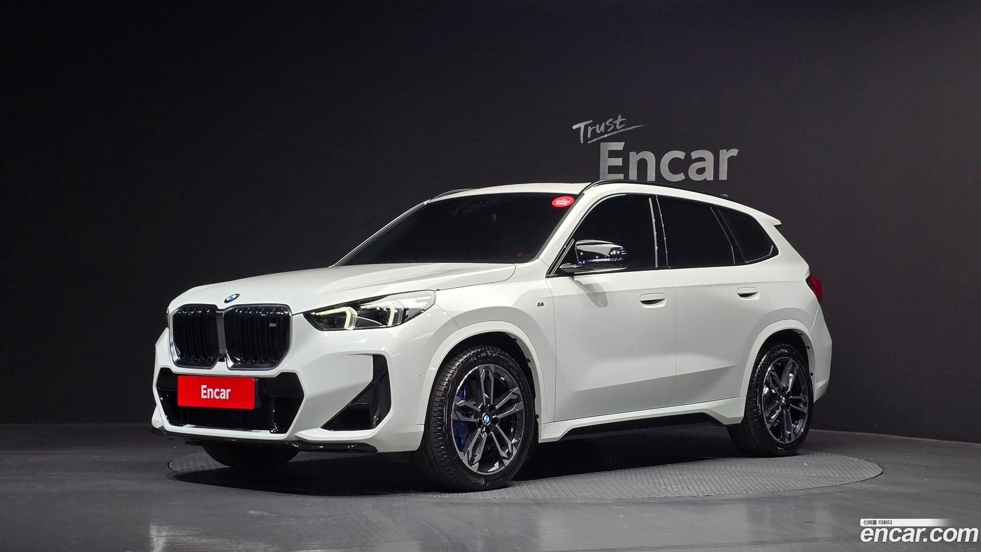 Main__Slider__Photo:X1 BMW 2024.1-0