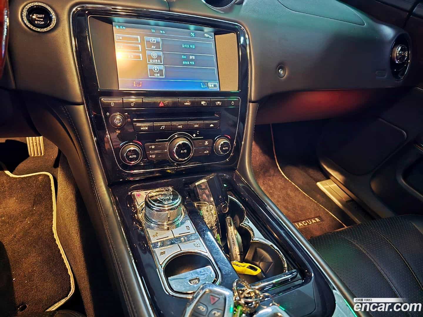 XJ Jaguar 2011.7-OPTION-015