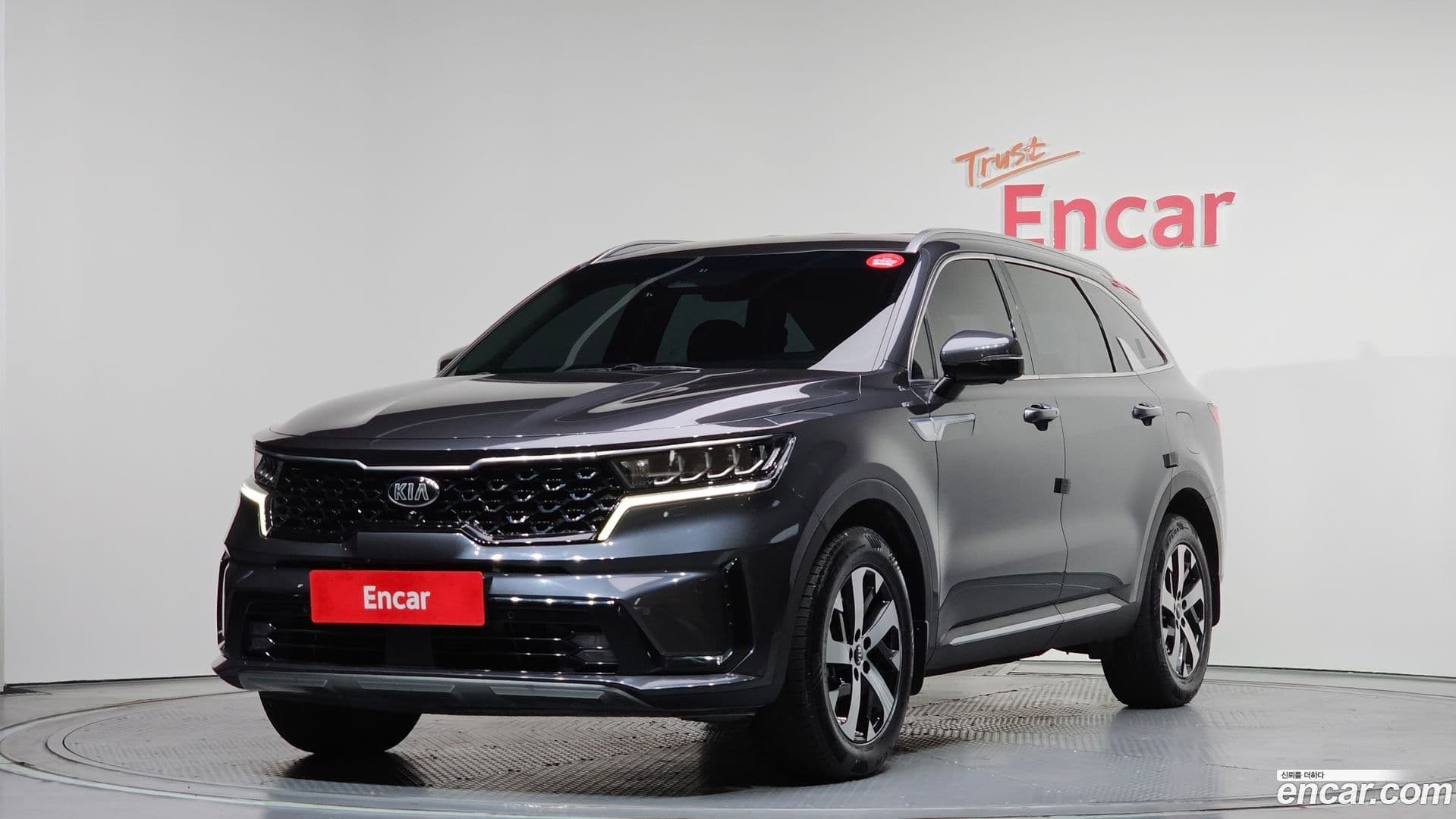 Main__Slider__Photo:Sorento Kia 2021.2-0