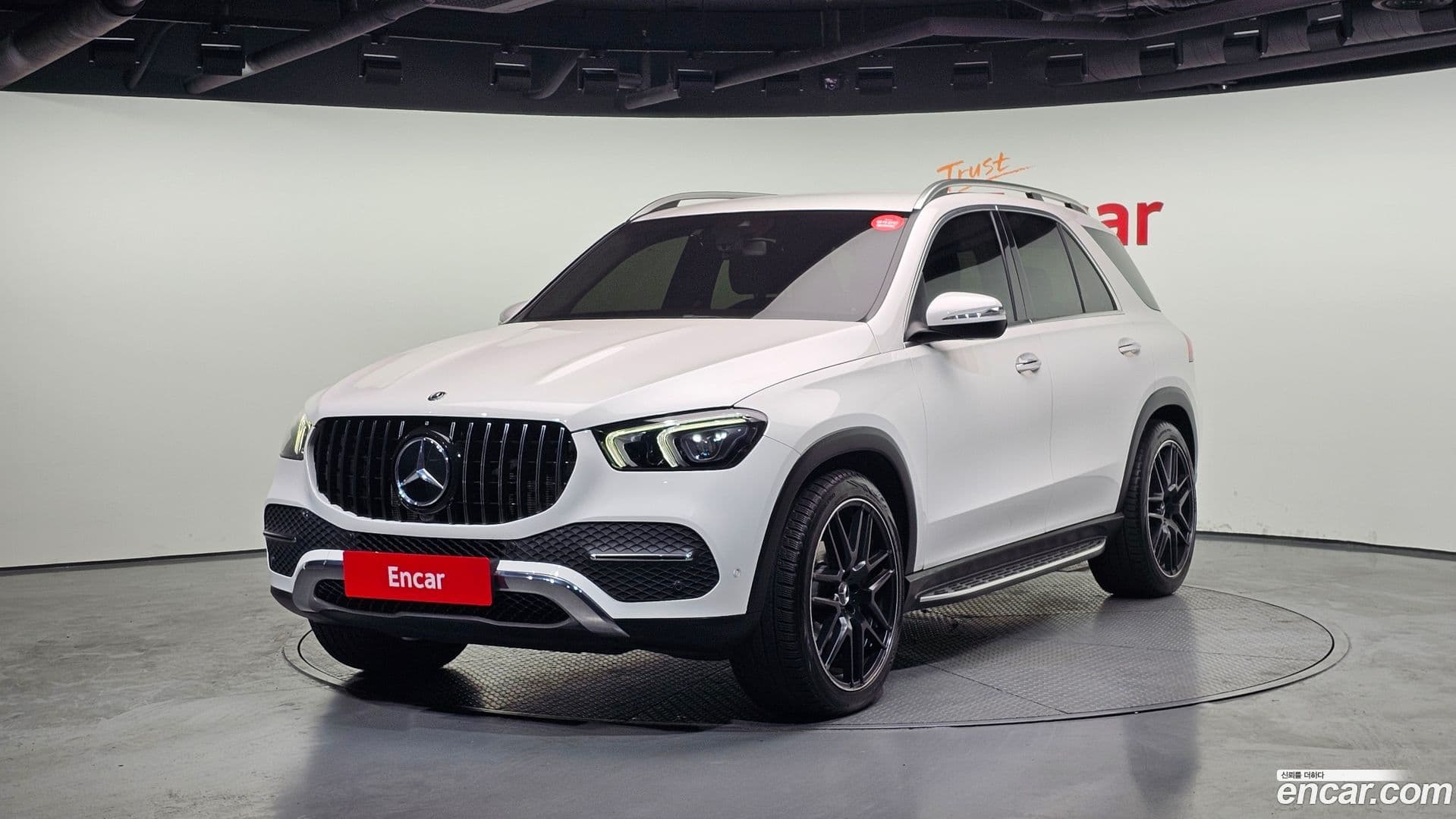 Main__Slider__Photo:GLE-Class Mercedes-Benz 2019.11-0