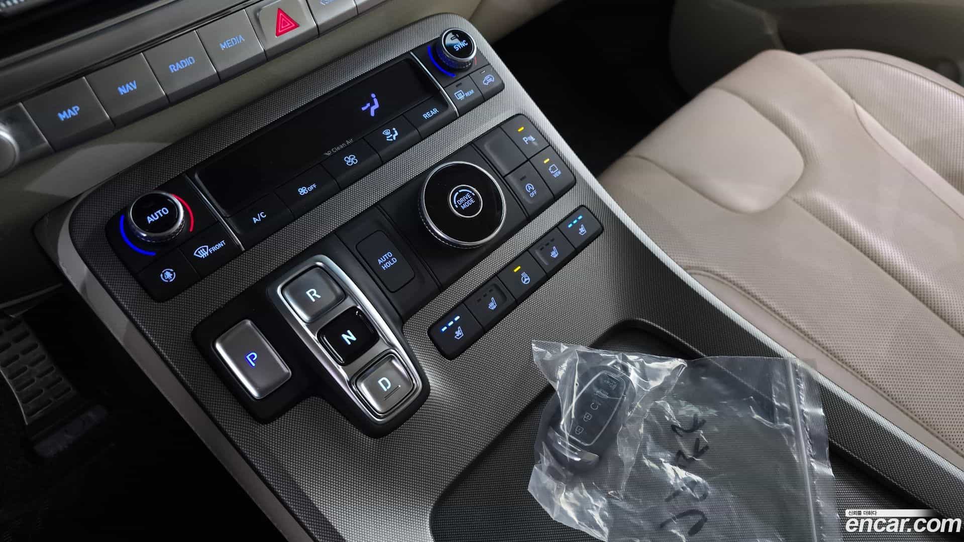 Palisade Hyundai 2021.0-INNER-009