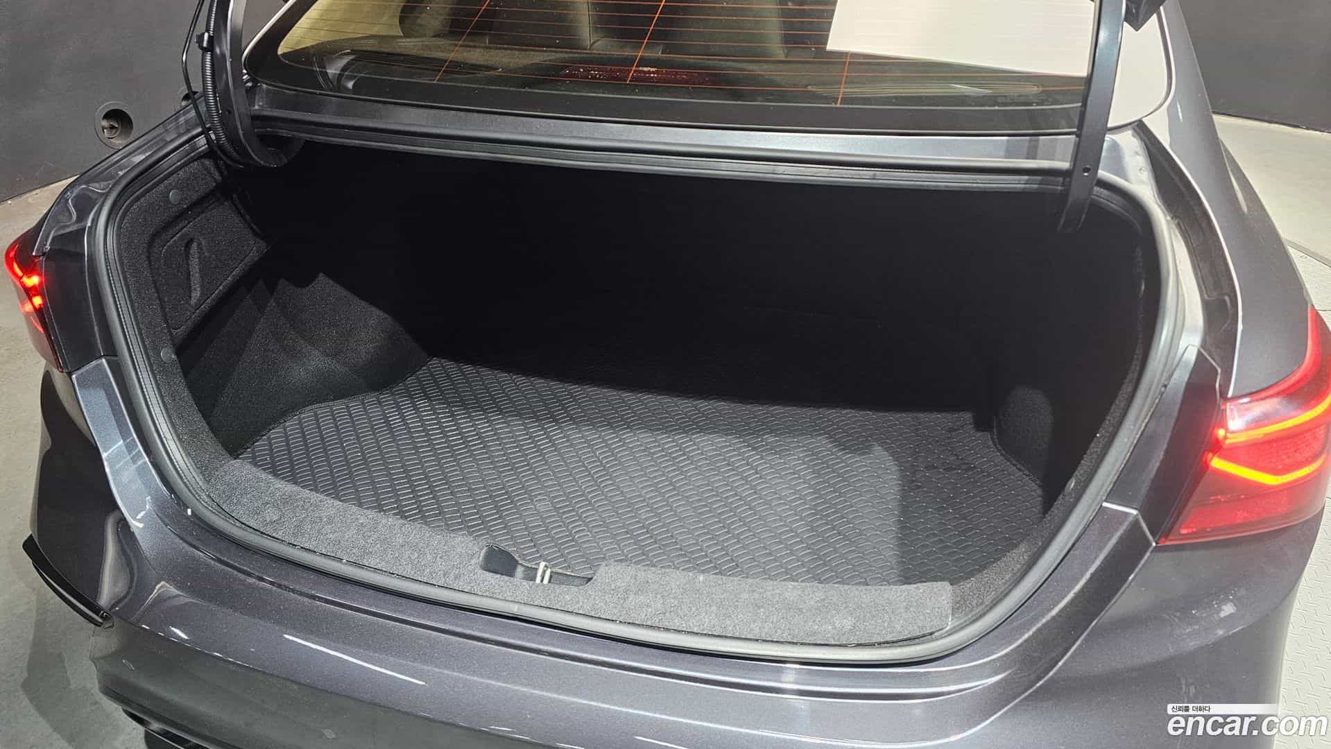 K3 Kia 2018.3-OPTION-024