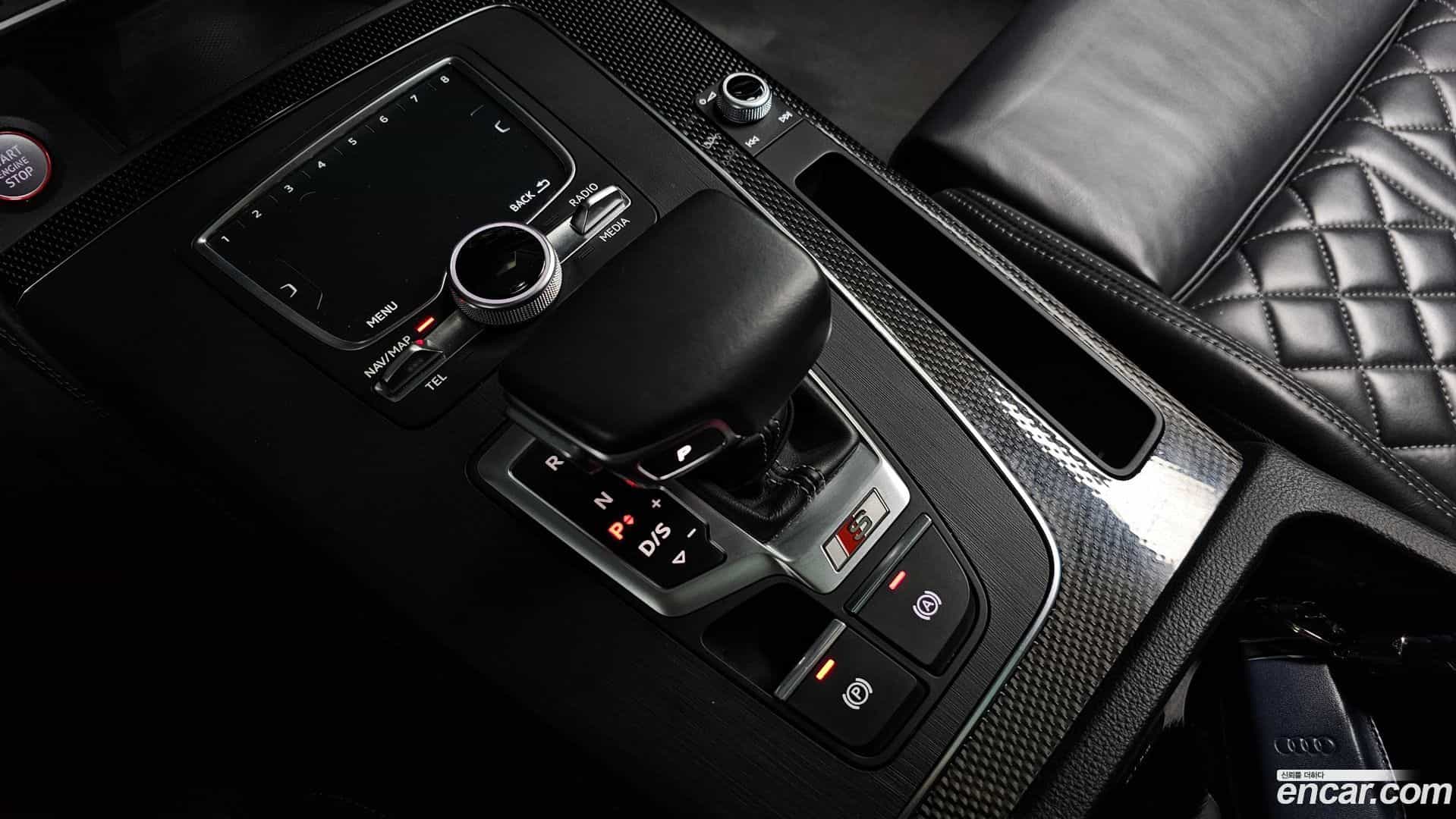 SQ5 Audi 2020.11-INNER-009