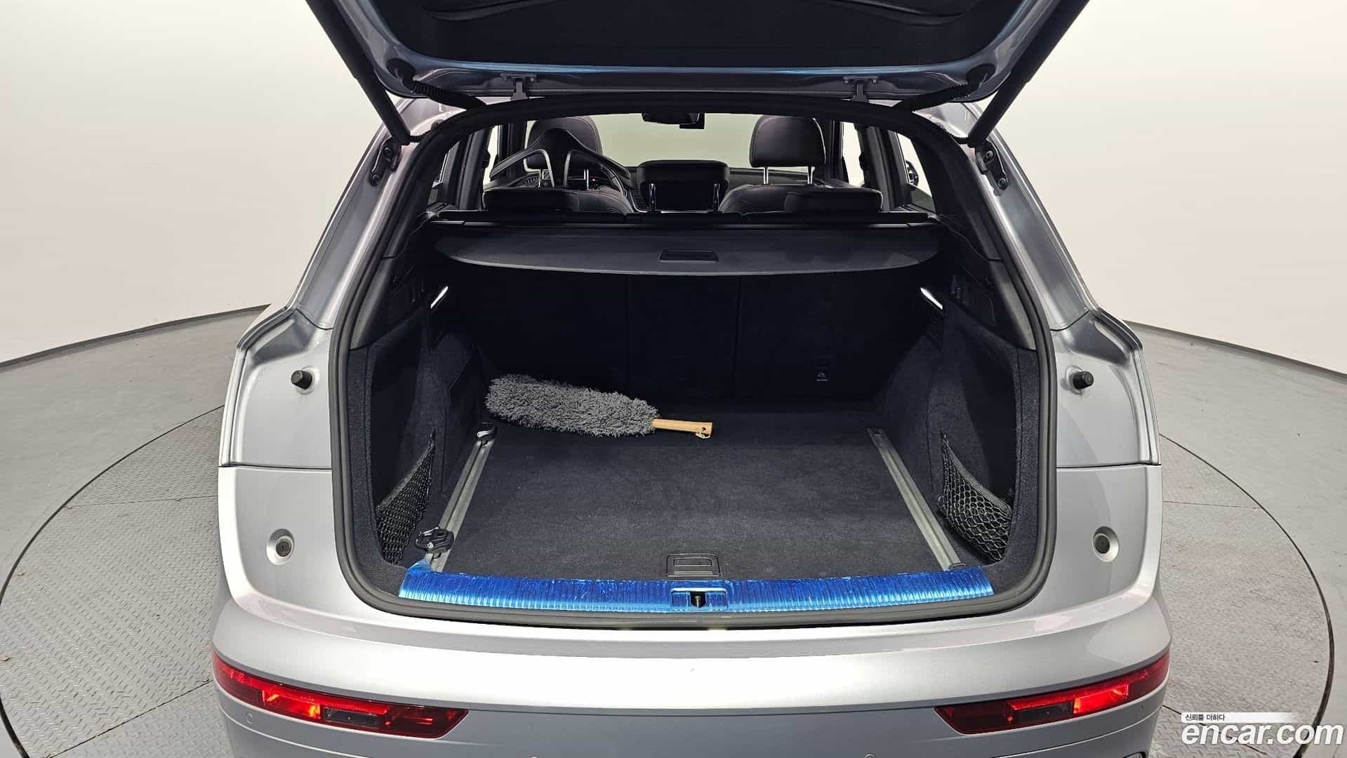 SQ5 Audi 2020.11-OPTION-024