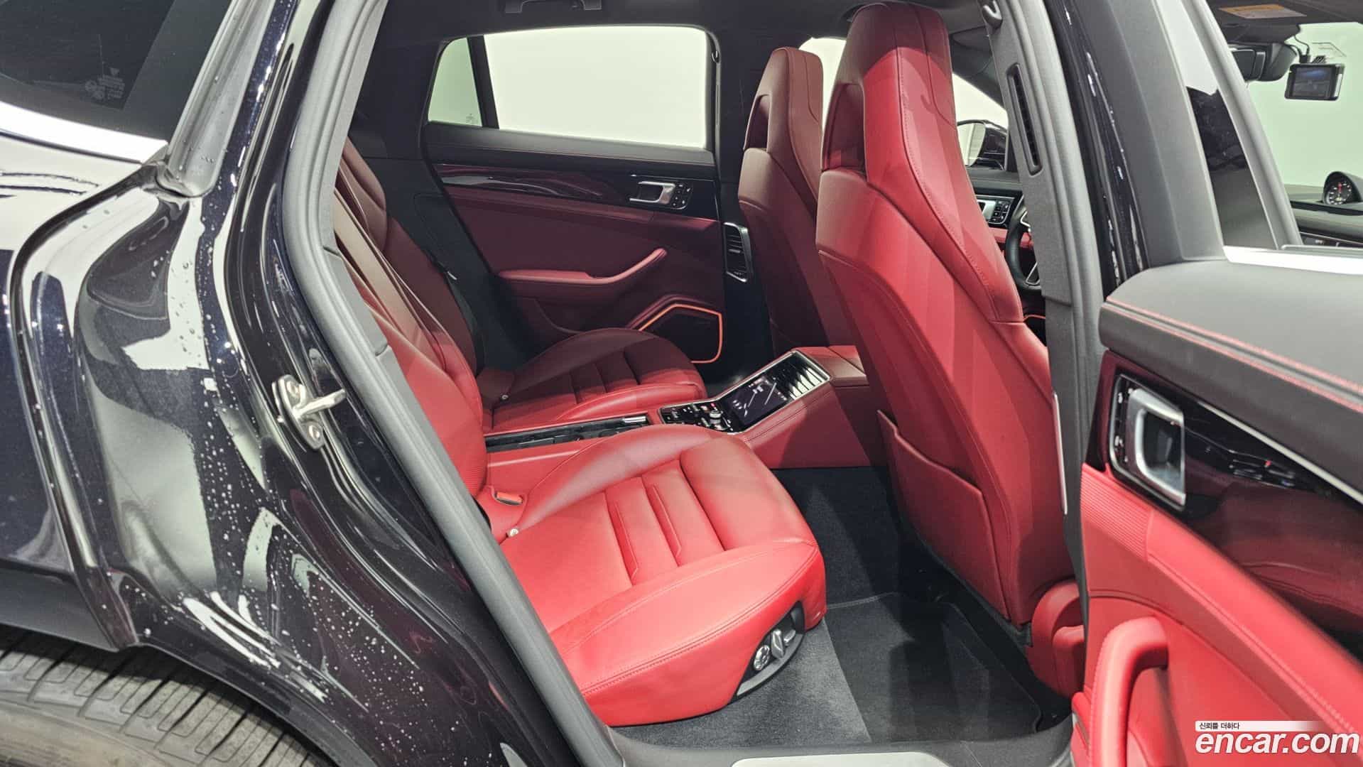 Panamera Porsche 2018.4-OPTION-016