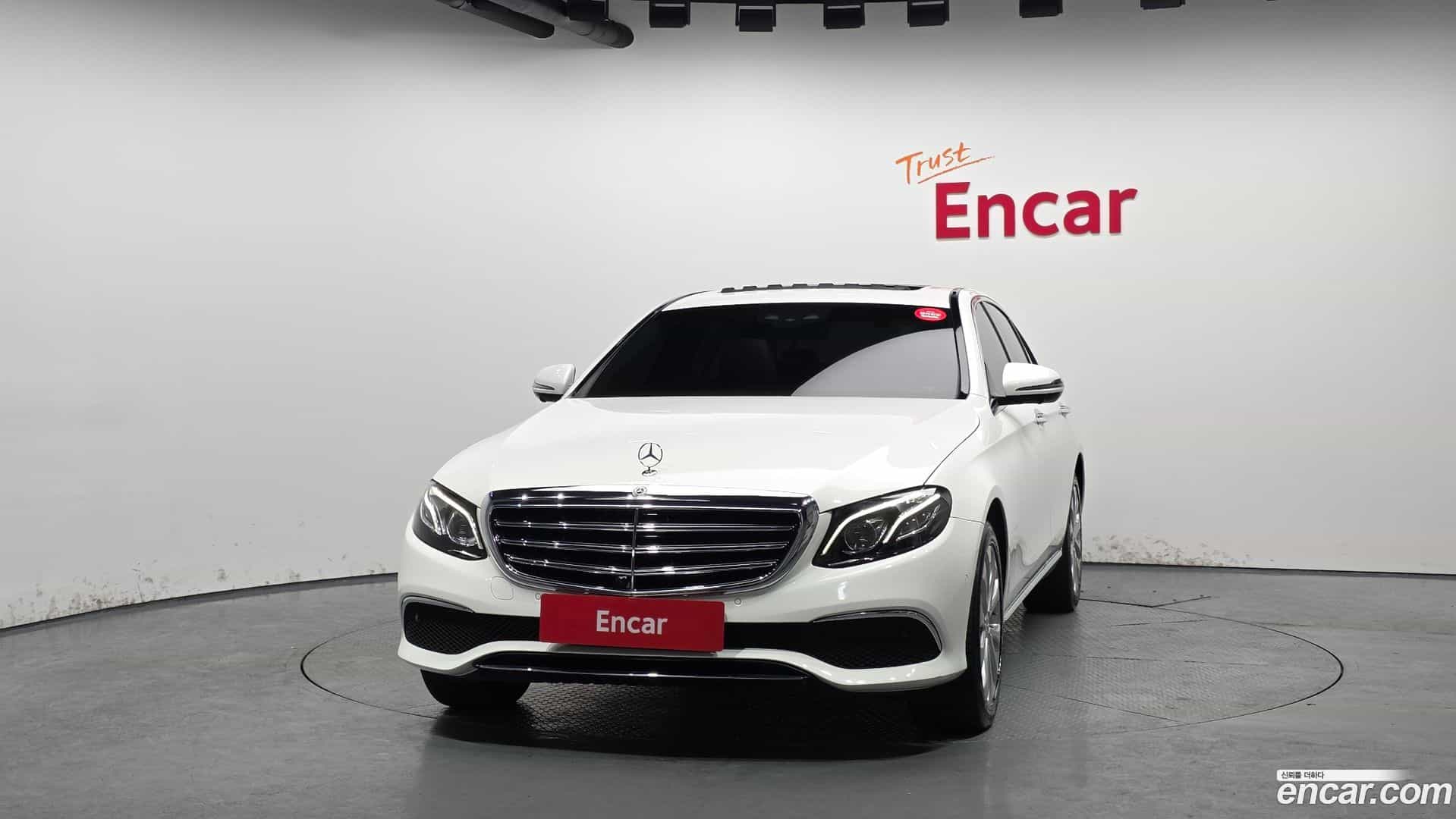 E-Class Mercedes-Benz 2018.9-OUTER-003