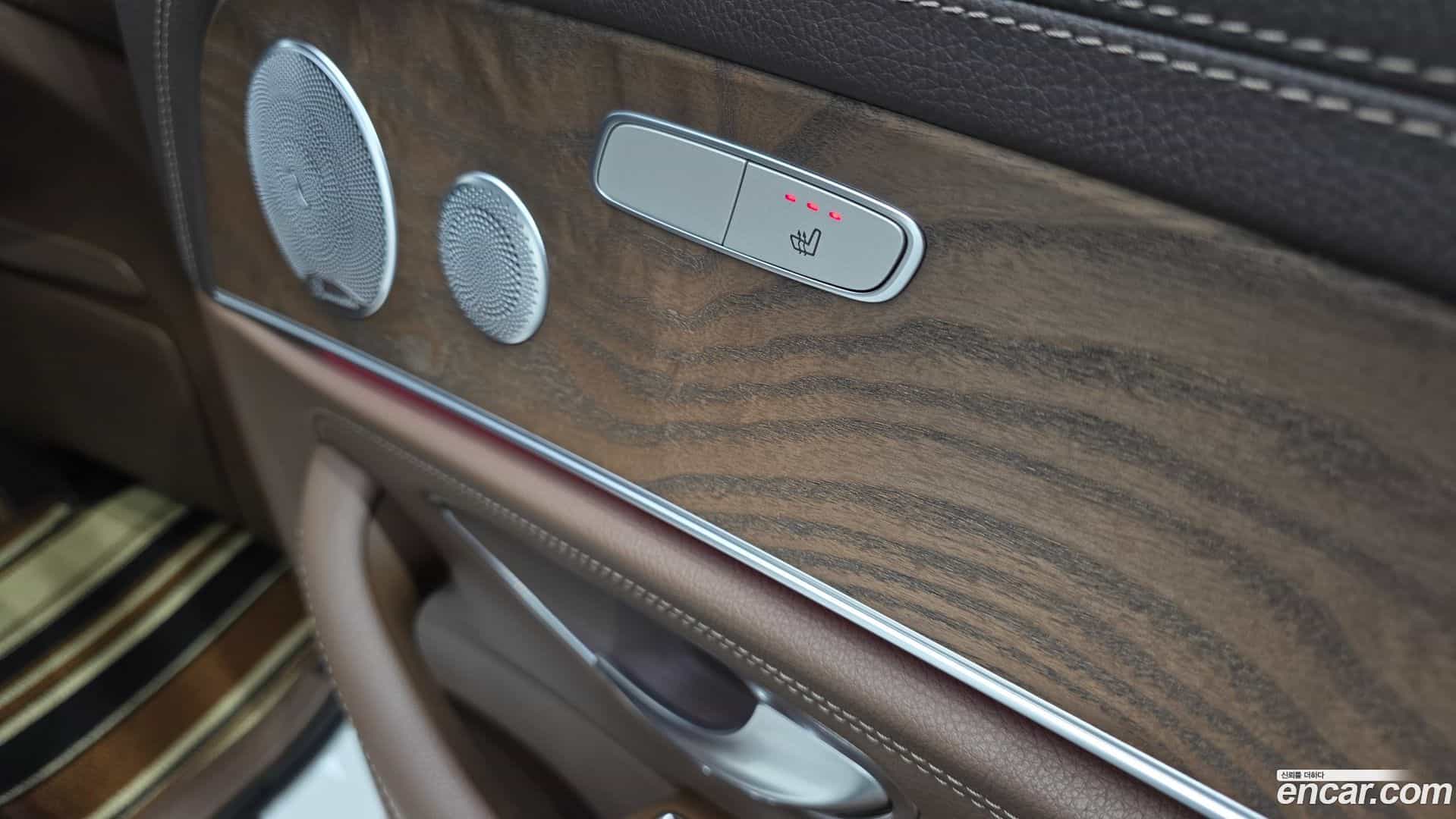 E-Class Mercedes-Benz 2018.9-OPTION-023