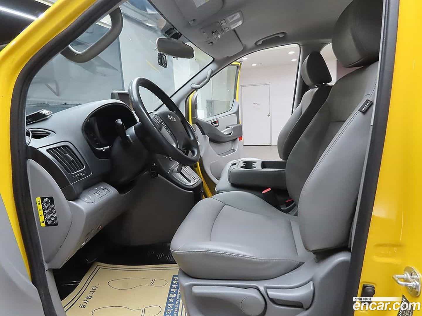 Starex Hyundai 2018.3-OPTION-017