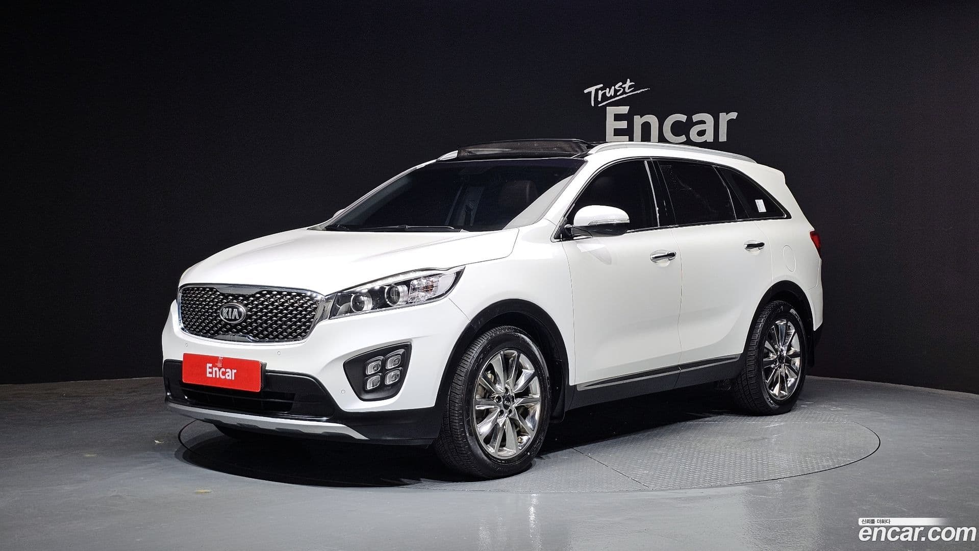 Main__Slider__Photo:Sorento Kia 2015.11-0