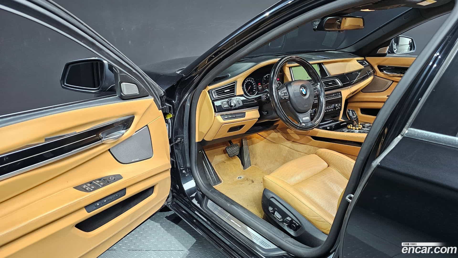 7-Series BMW 2015.8-OPTION-015