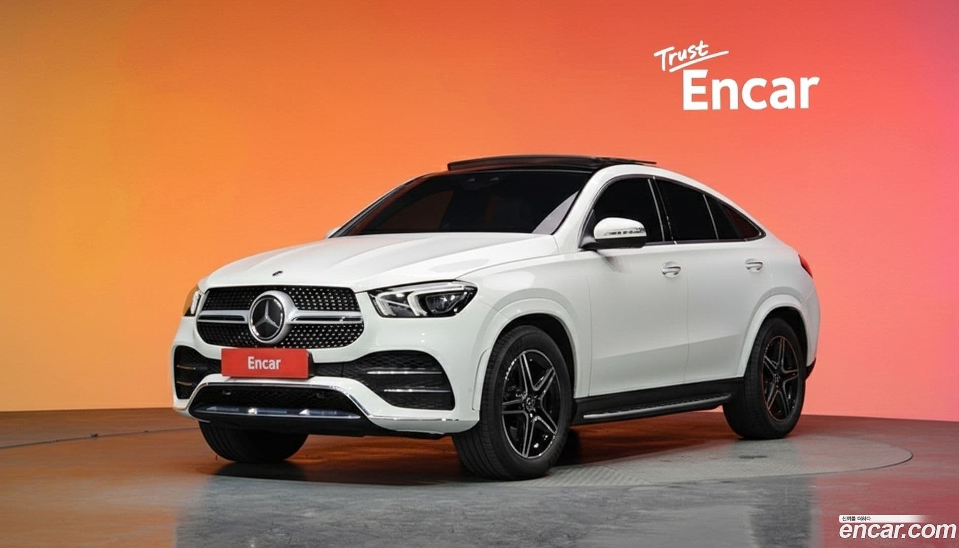 Main__Slider__Photo:GLE-Class Mercedes-Benz 2021.1-0