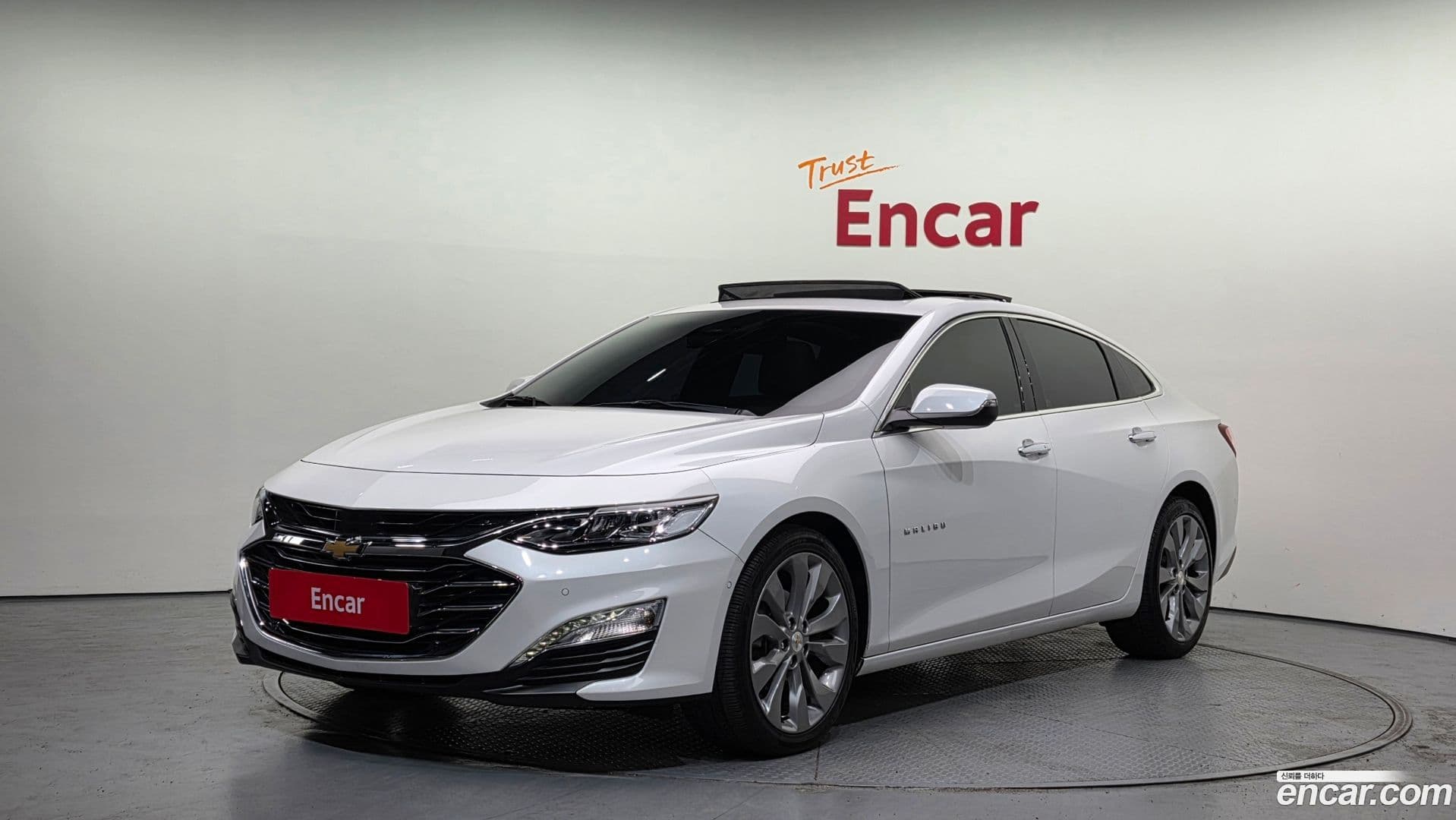 Main__Slider__Photo:Malibu Chevrolet 2020.9-0