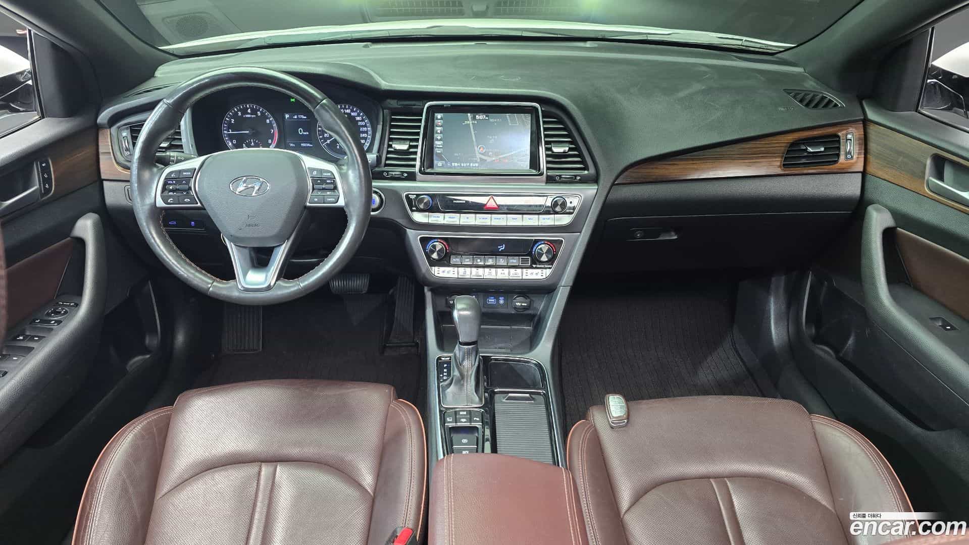 Sonata Hyundai 2017.3-INNER-007
