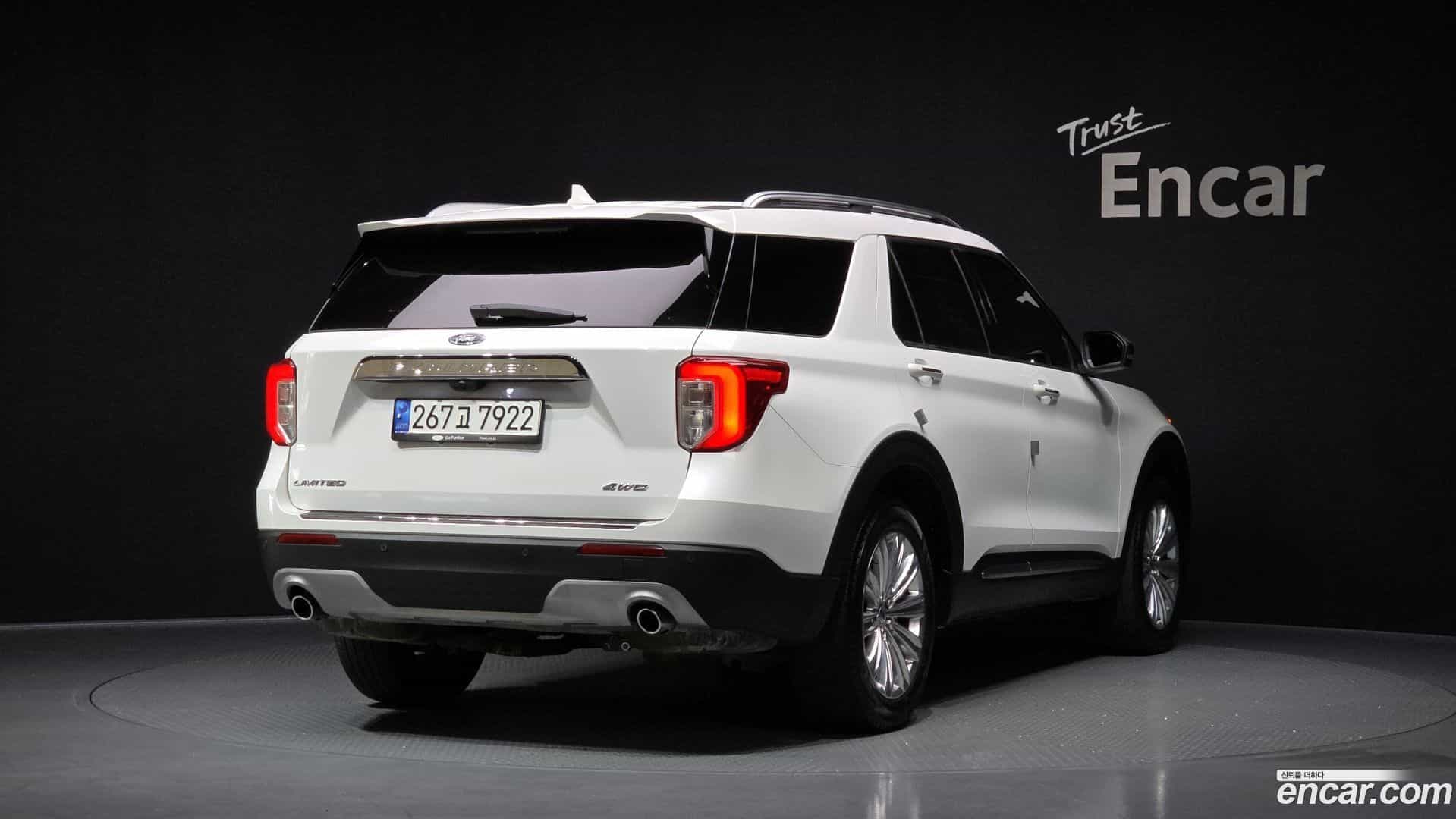 Explorer Ford 2021.11-OUTER-002