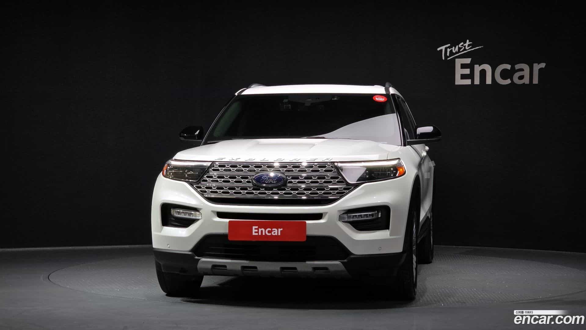 Explorer Ford 2021.11-OUTER-003