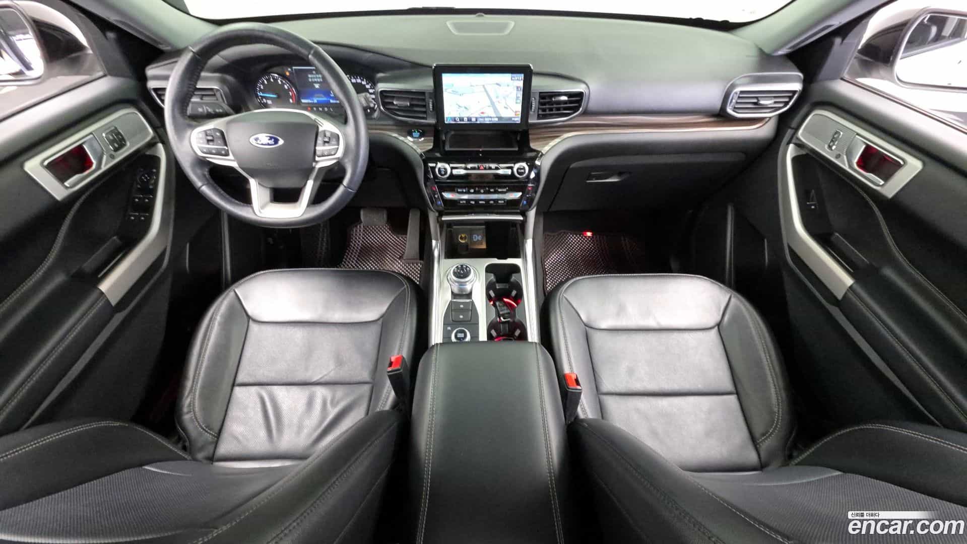 Explorer Ford 2021.11-INNER-007