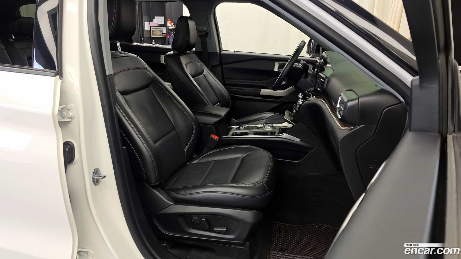 Explorer Ford 2021.11-OPTION-015