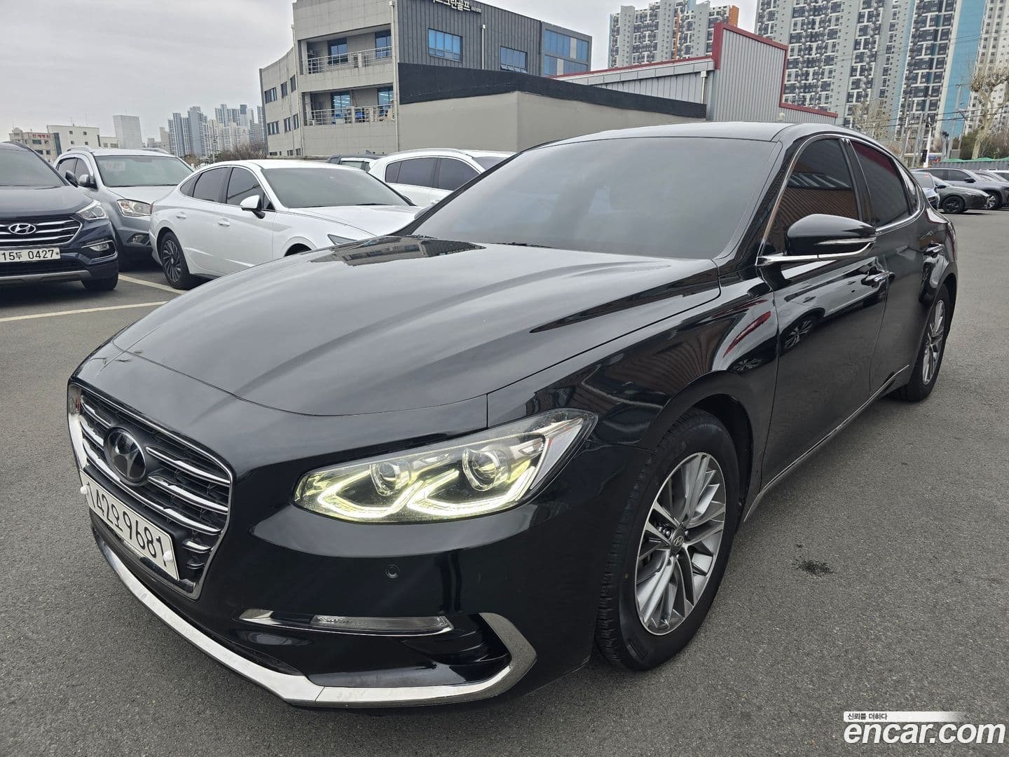 Main__Slider__Photo:Grandeur Hyundai 2017.2-0