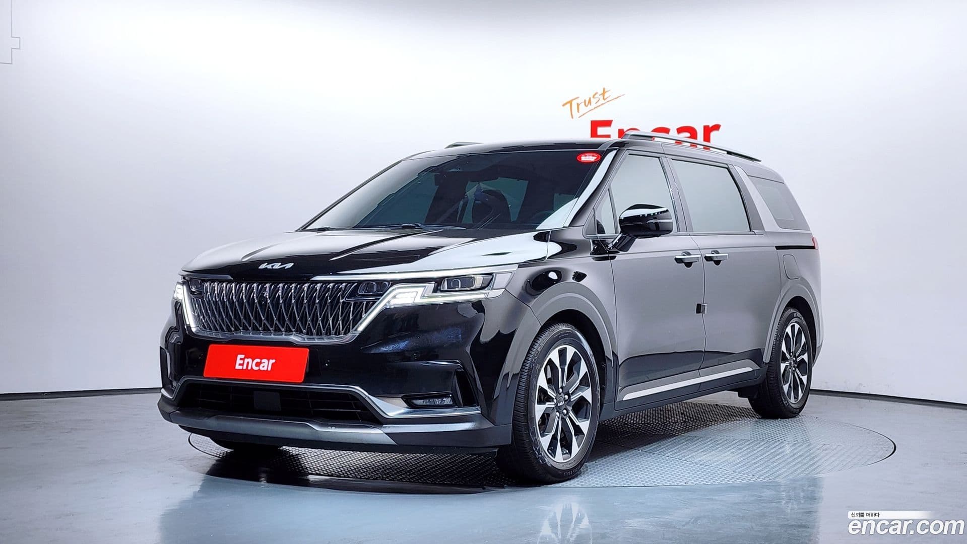 Main__Slider__Photo:Canival Kia 2021.11-0