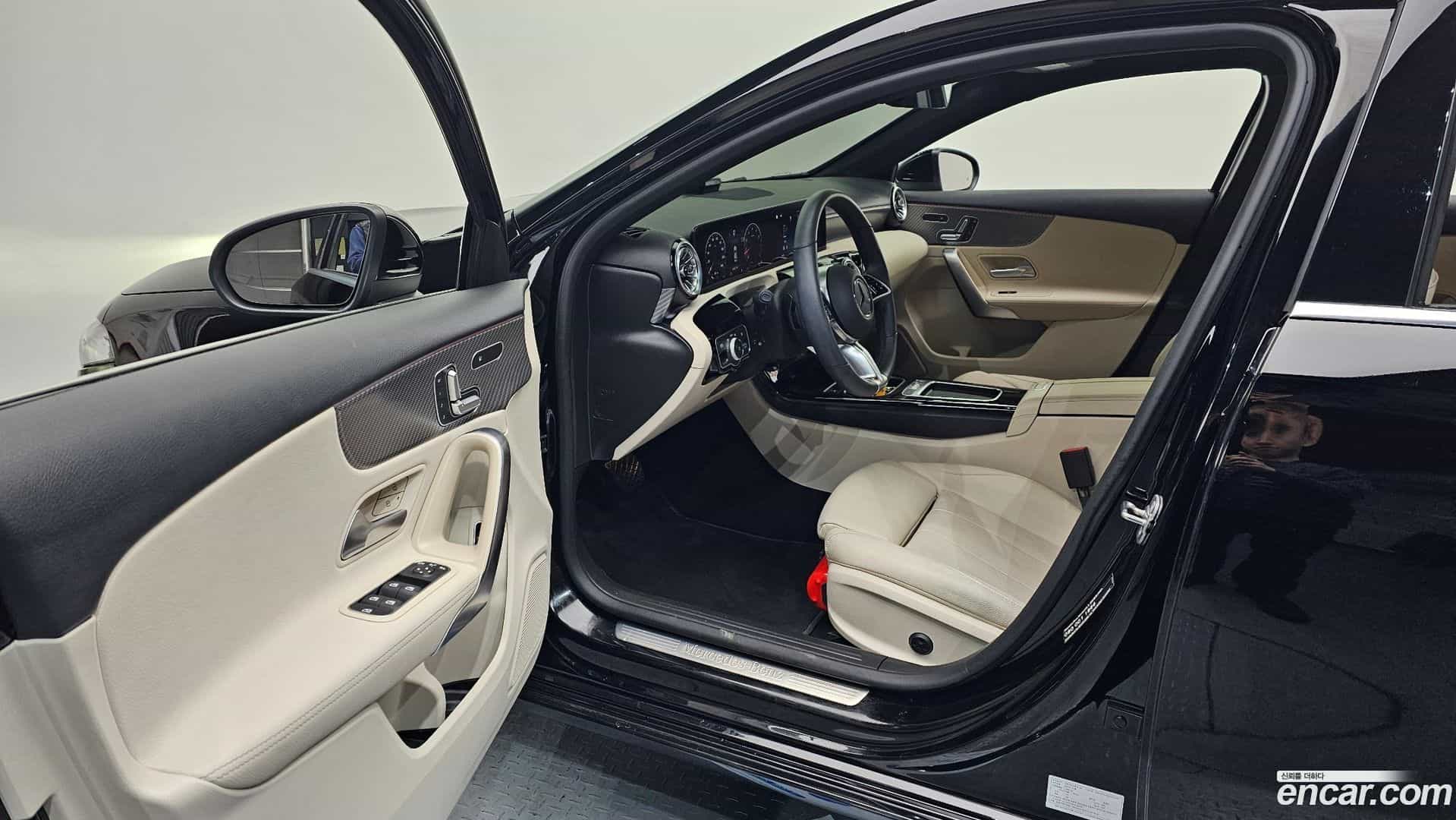 A-Class Mercedes-Benz 2025.2-INNER-010