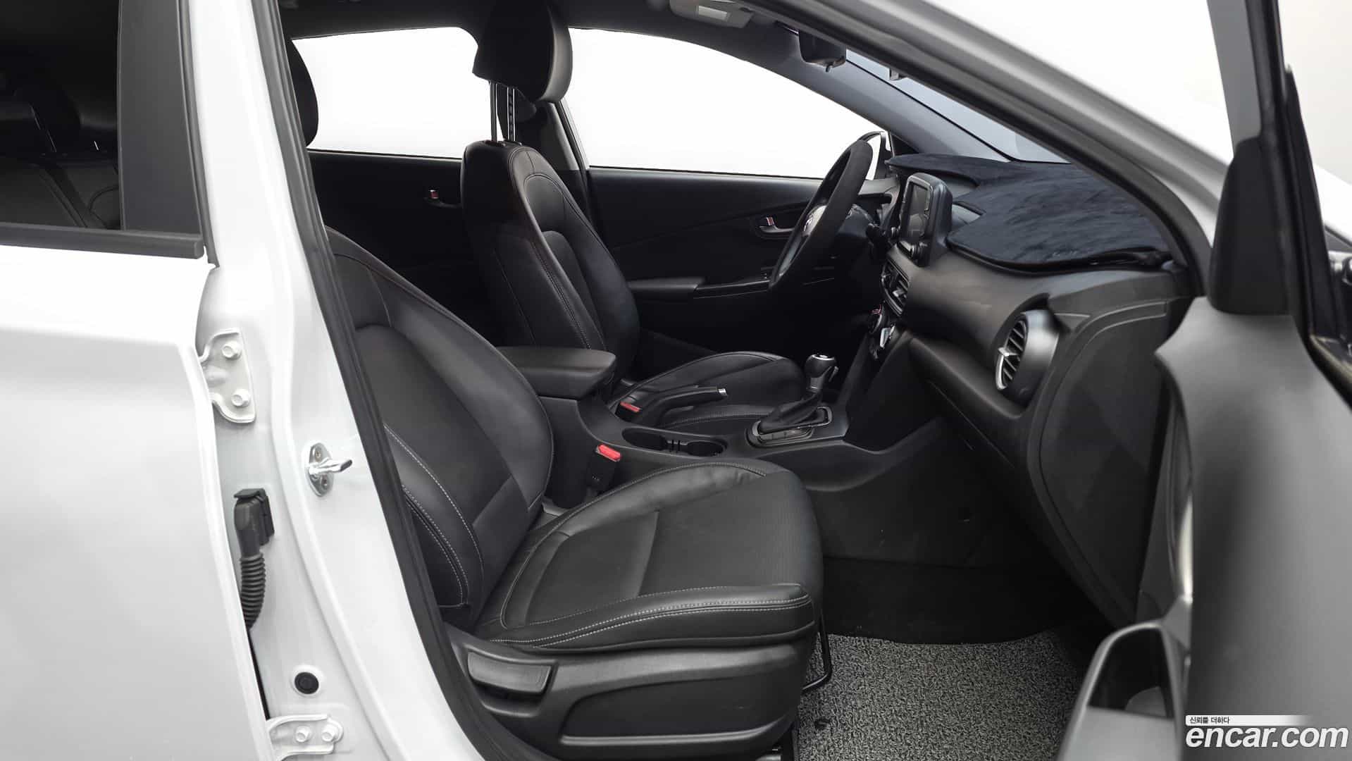 Kona Hyundai 2018.1-OPTION-015