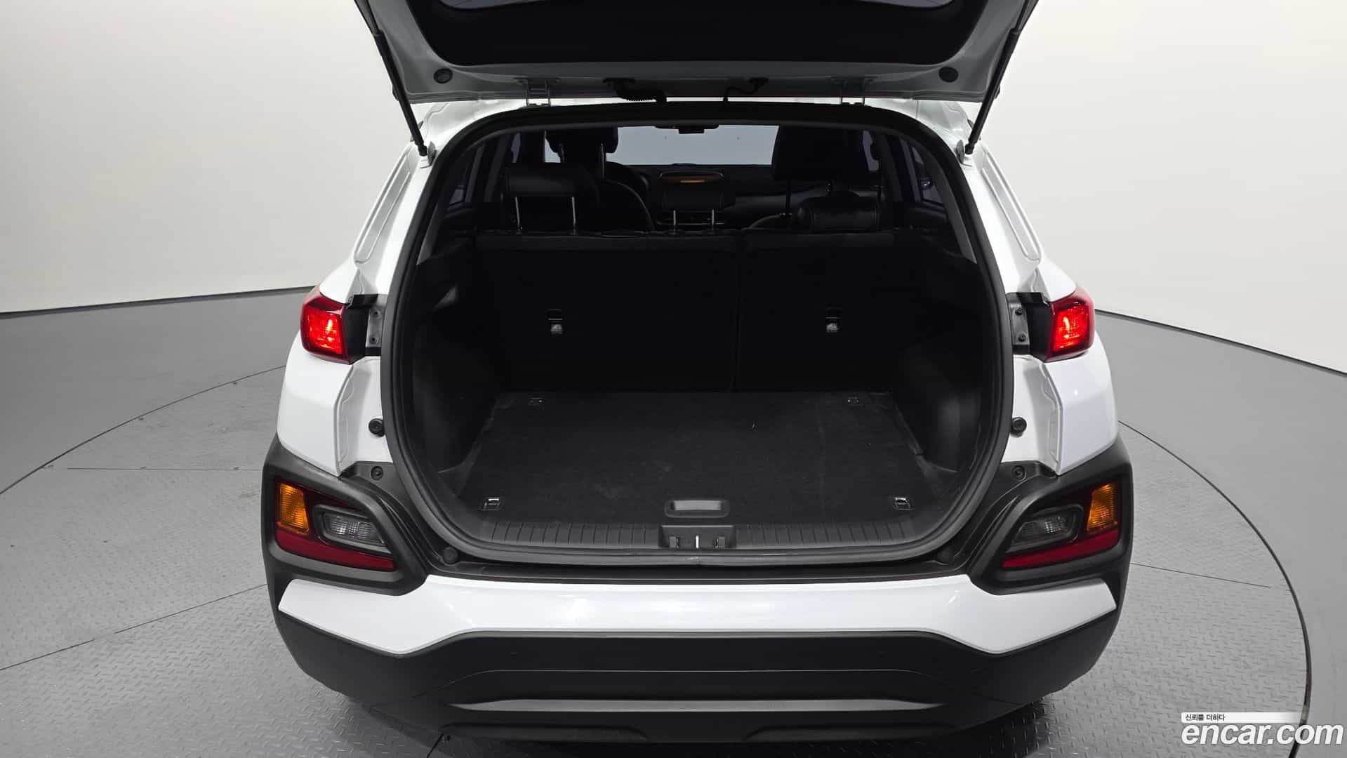 Kona Hyundai 2018.1-OPTION-024