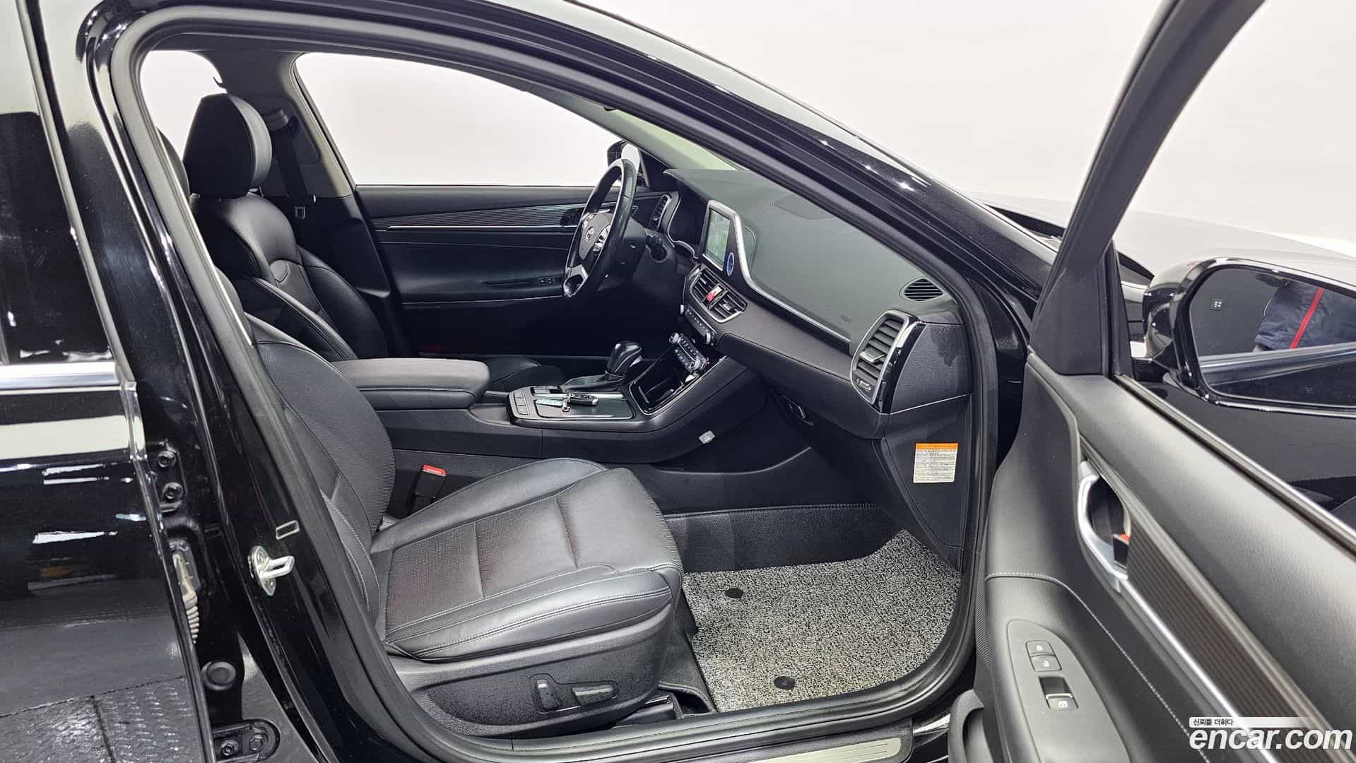 Grandeur Hyundai 2017.8-OPTION-015