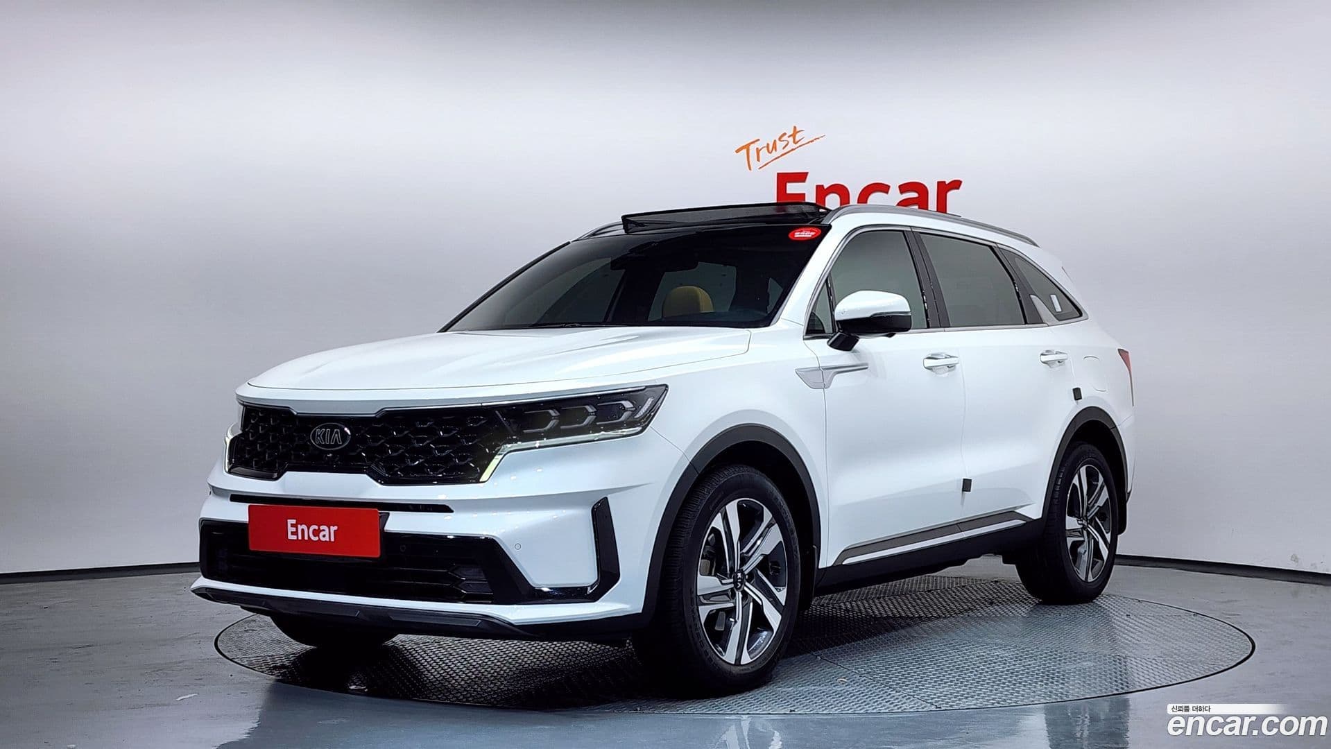 Main__Slider__Photo:Sorento Kia 2020.8-0
