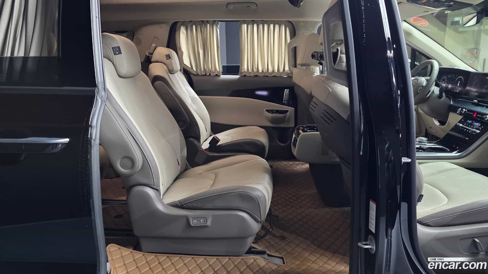 Canival Kia 2021.6-OPTION-016