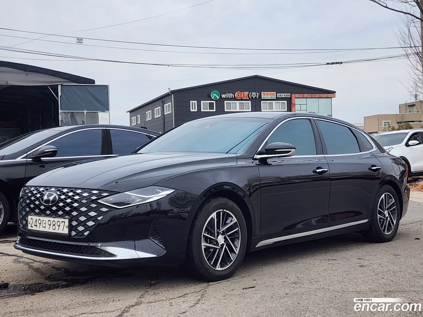 Main__Slider__Photo:Grandeur Hyundai 2020.6-0