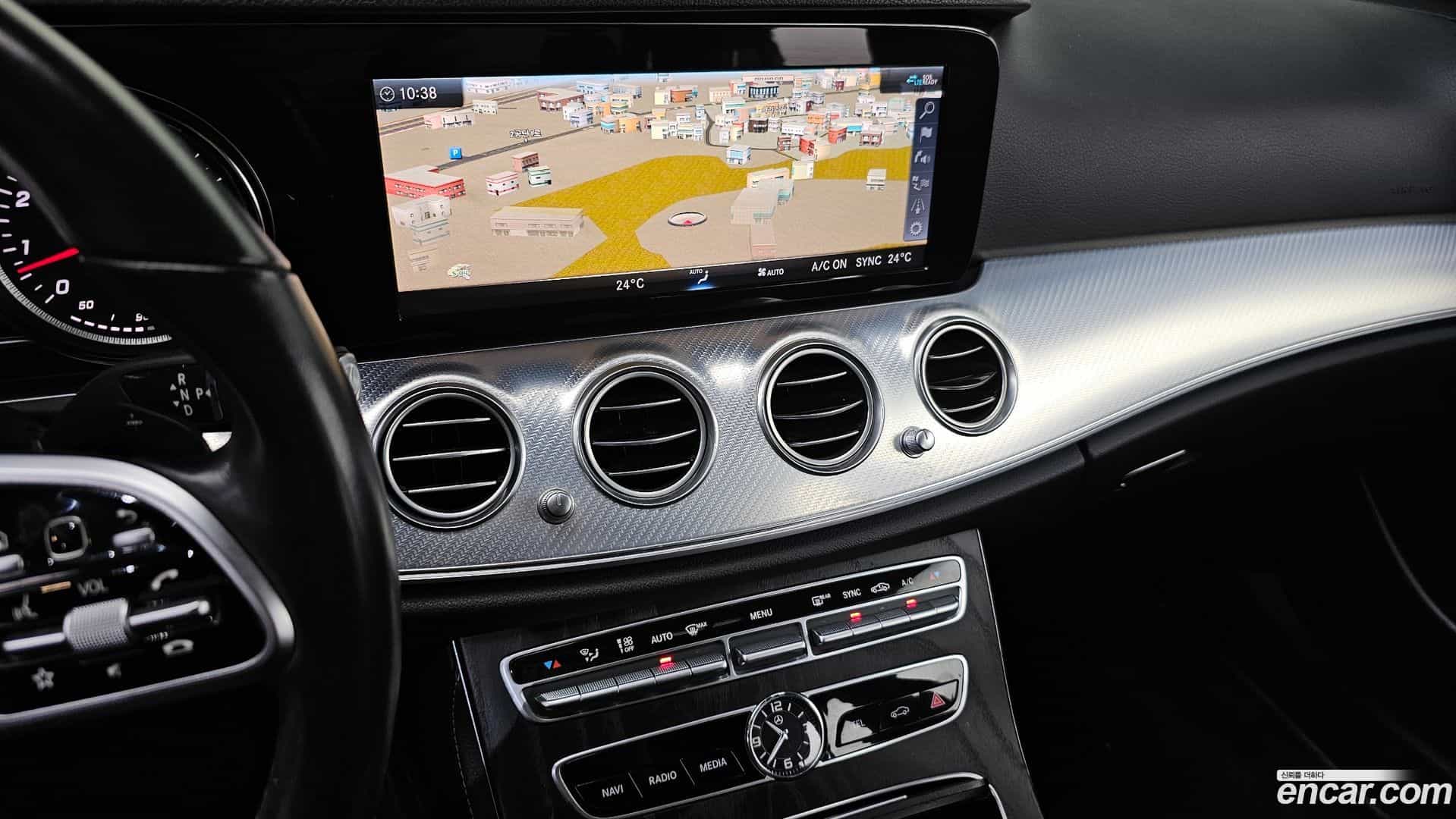 E-Class Mercedes-Benz 2019.11-OPTION-020
