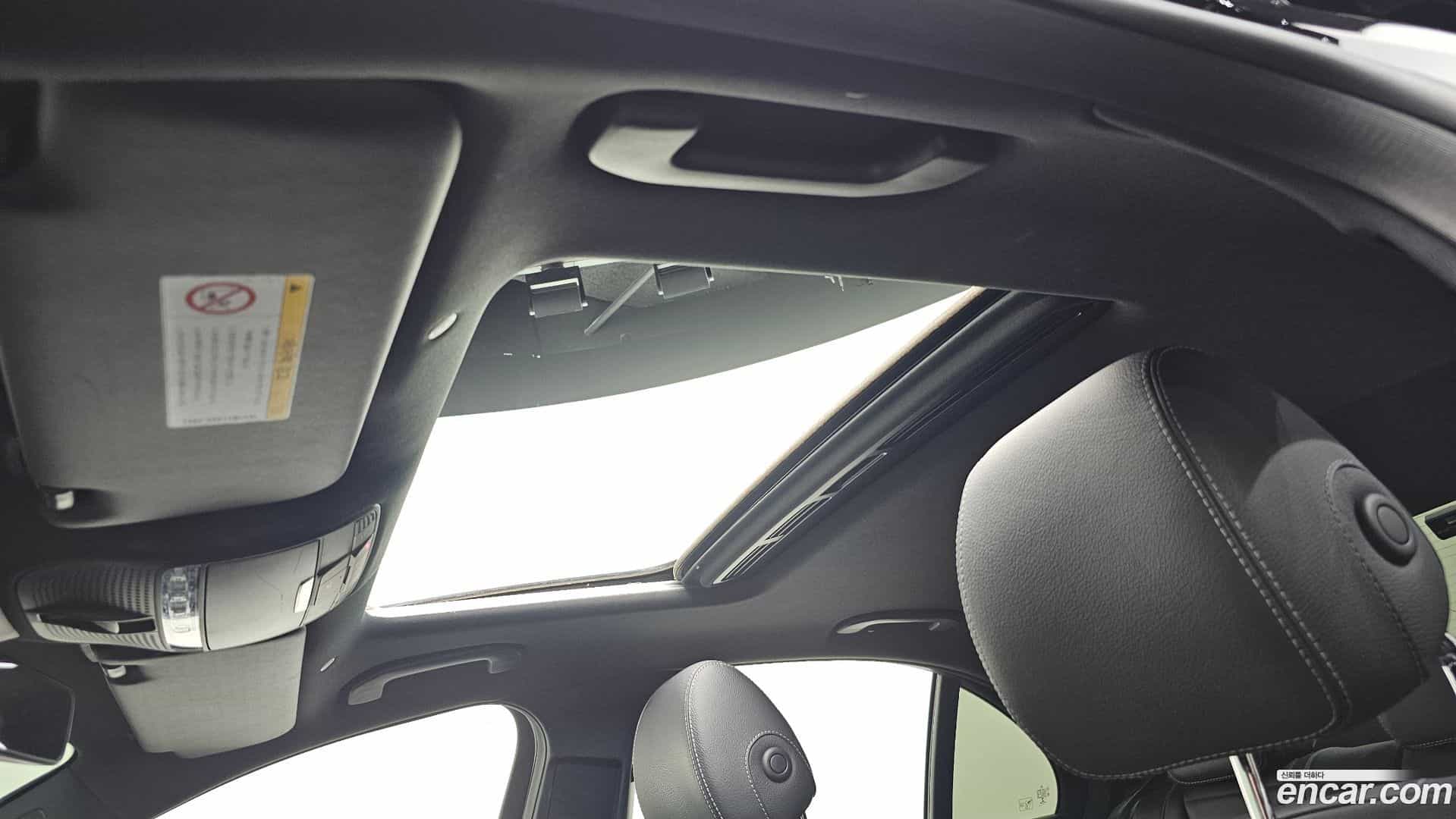 E-Class Mercedes-Benz 2019.11-OPTION-022