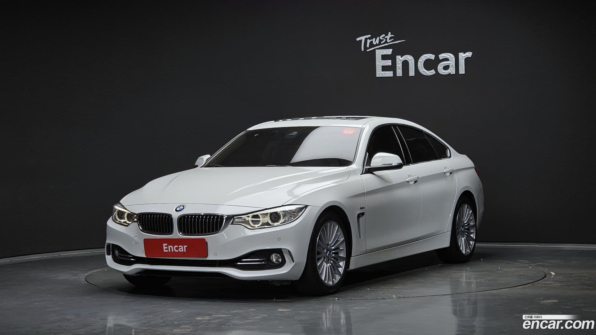Main__Slider__Photo:4-Series BMW 2016.10-0