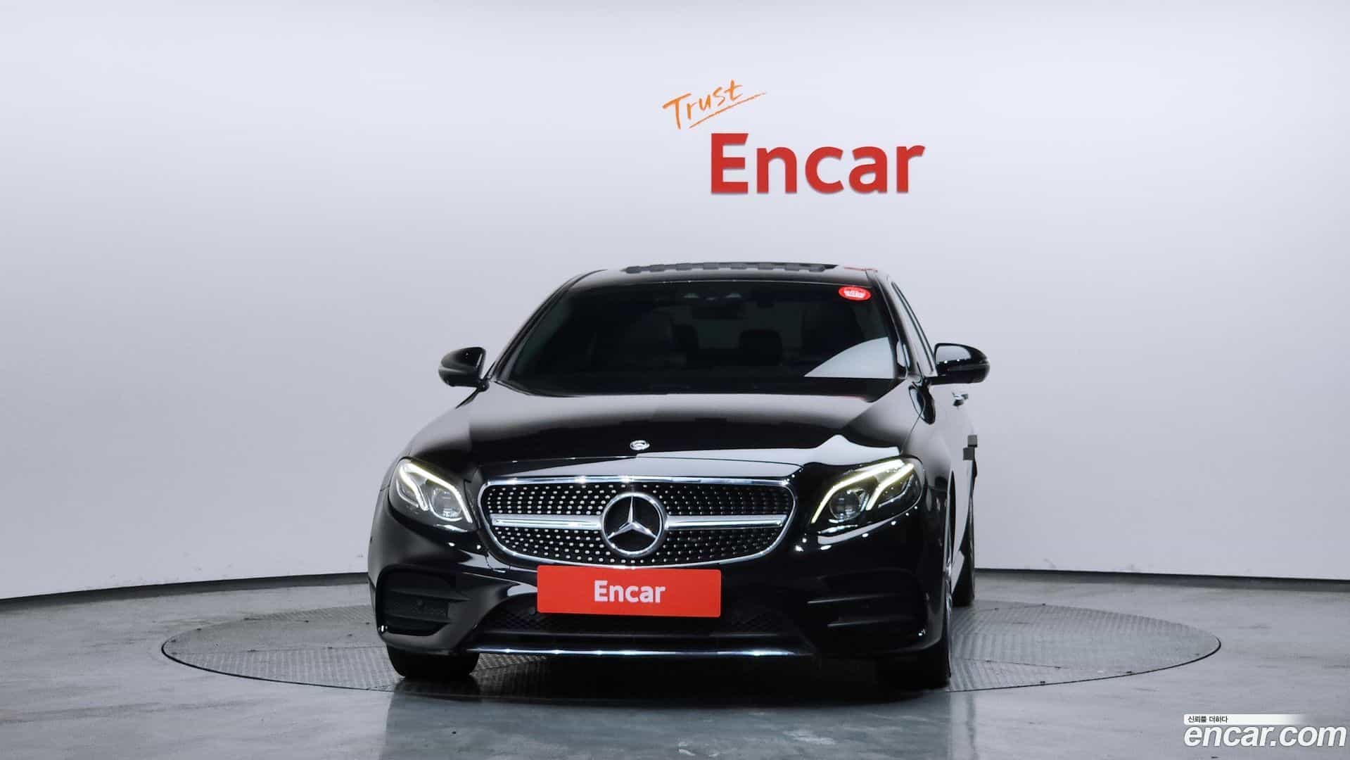 E-Class Mercedes-Benz 2019.0-OUTER-003