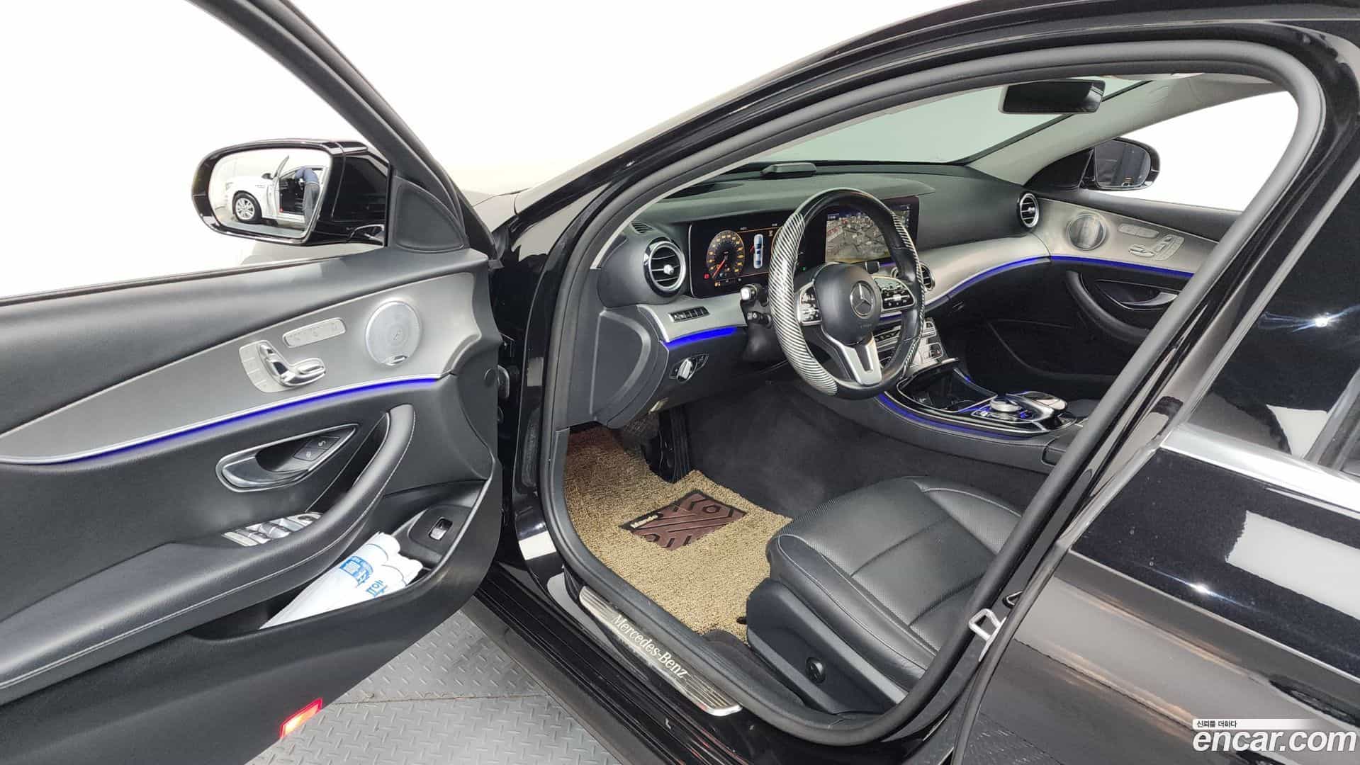 E-Class Mercedes-Benz 2019.0-INNER-010