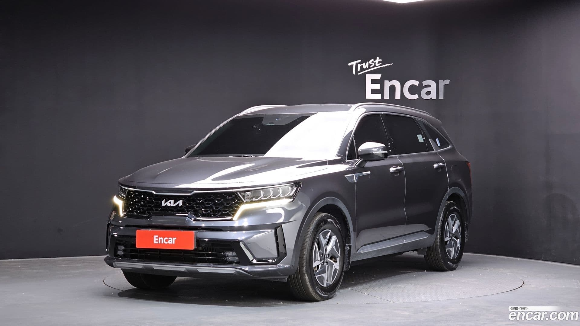 Main__Slider__Photo:Sorento Kia 2021.11-0