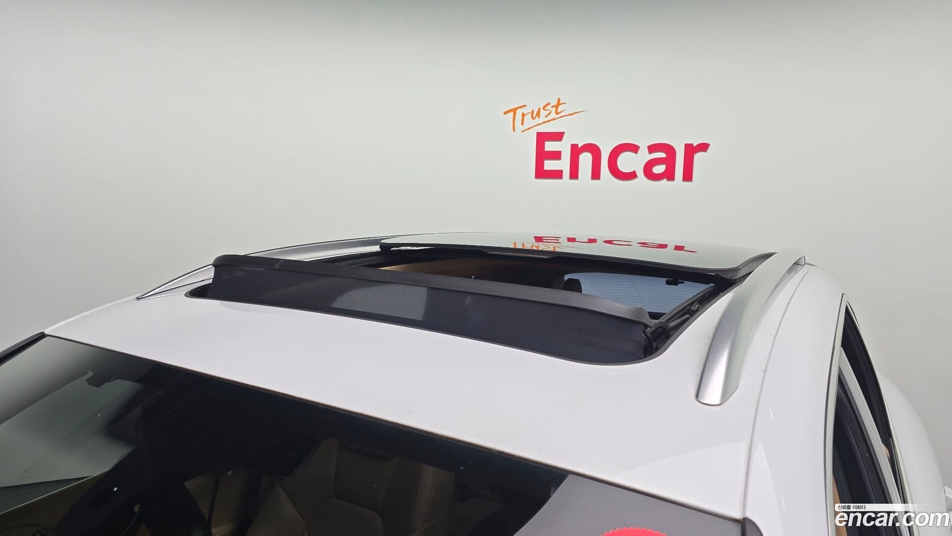 Main__Slider__Photo:Cayenne Porsche 2013.1-19