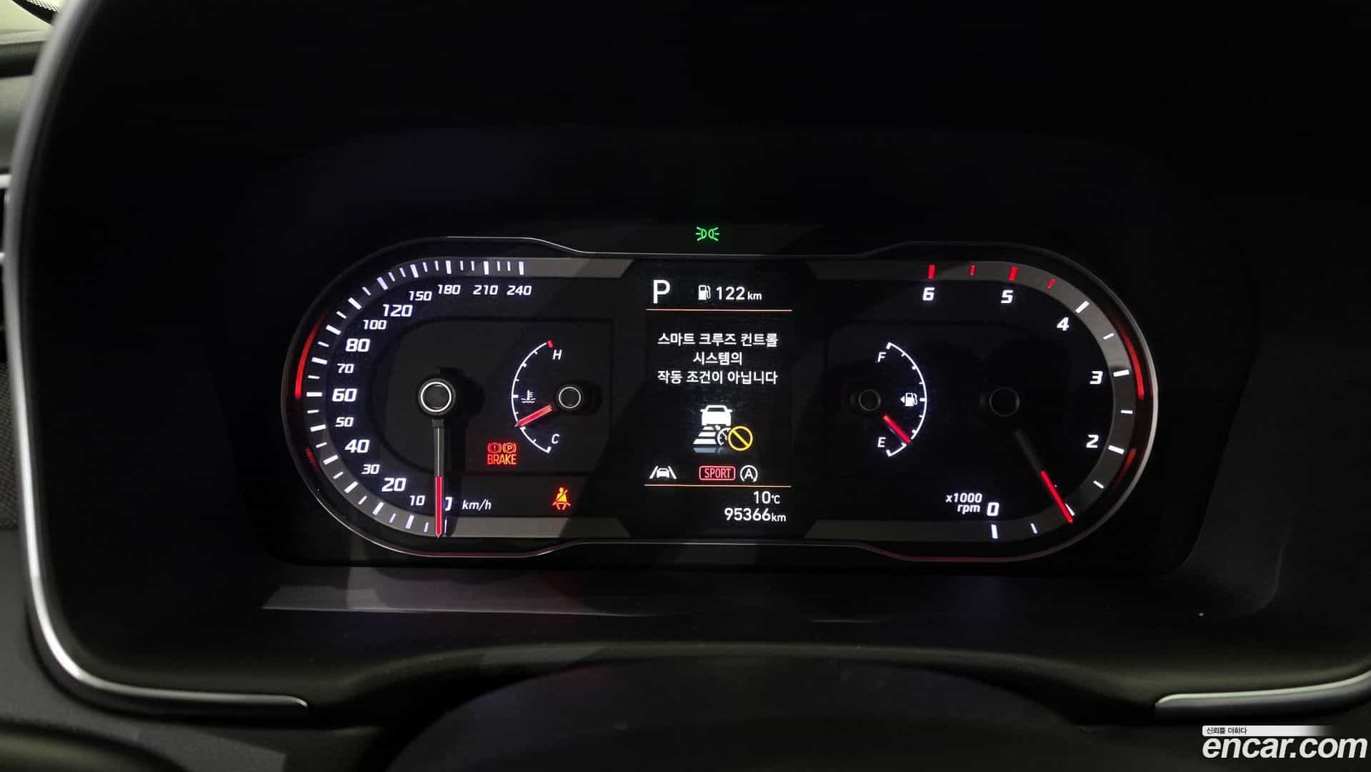 Tucson Hyundai 2021.1-INNER-008