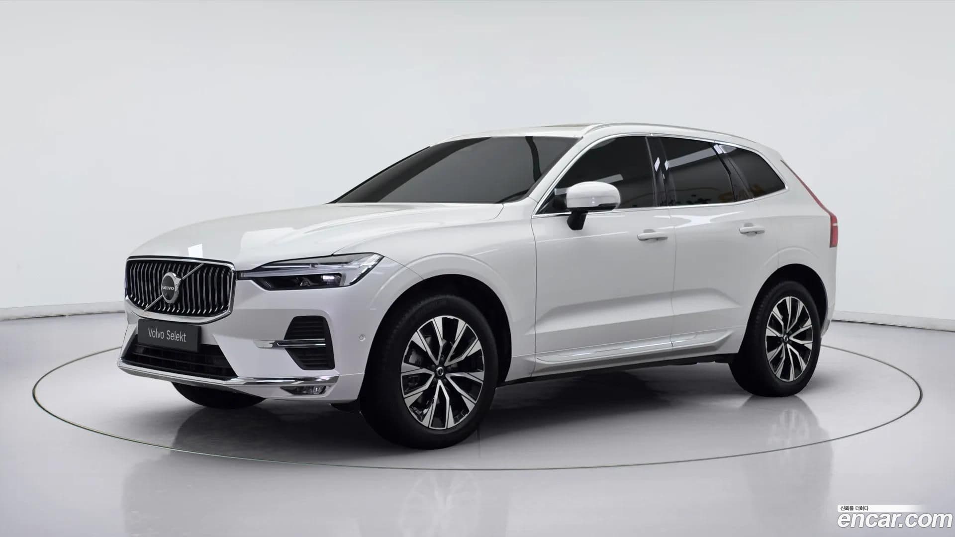 Main__Slider__Photo:XC60 Volvo 2023.6-0