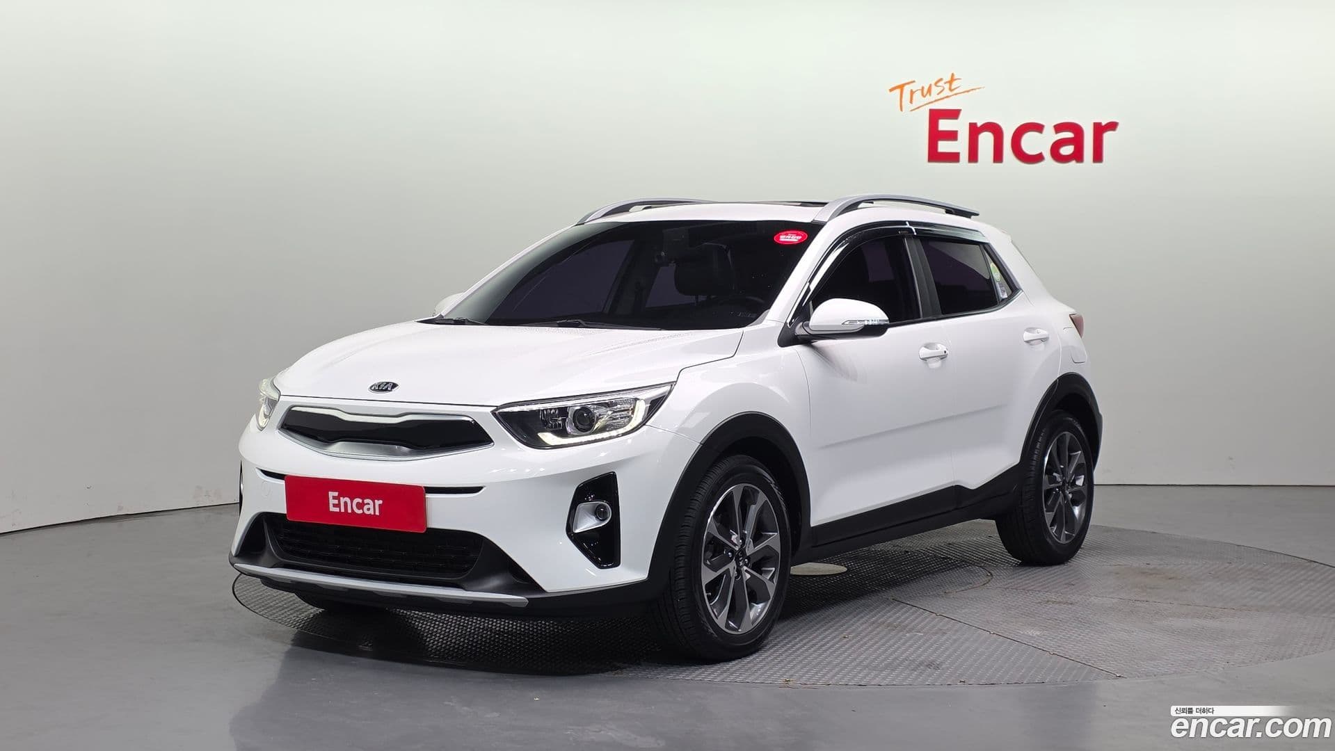 Main__Slider__Photo:Stonic Kia 2018.9-0