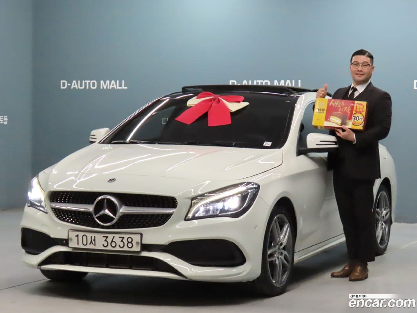 Main__Slider__Photo:CLA-Class Mercedes-Benz 2018.0-0