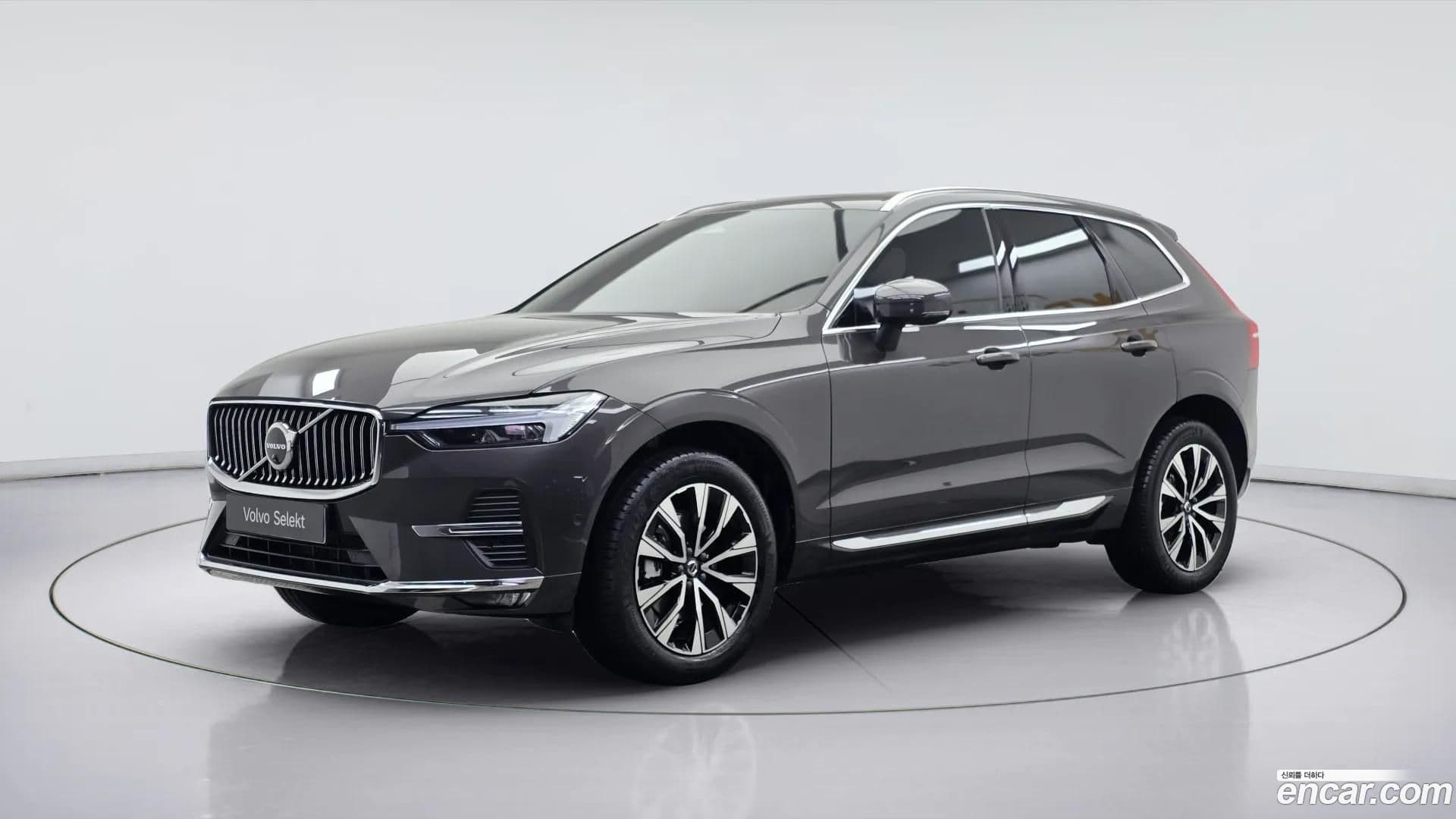 Main__Slider__Photo:XC60 Volvo 2023.11-0