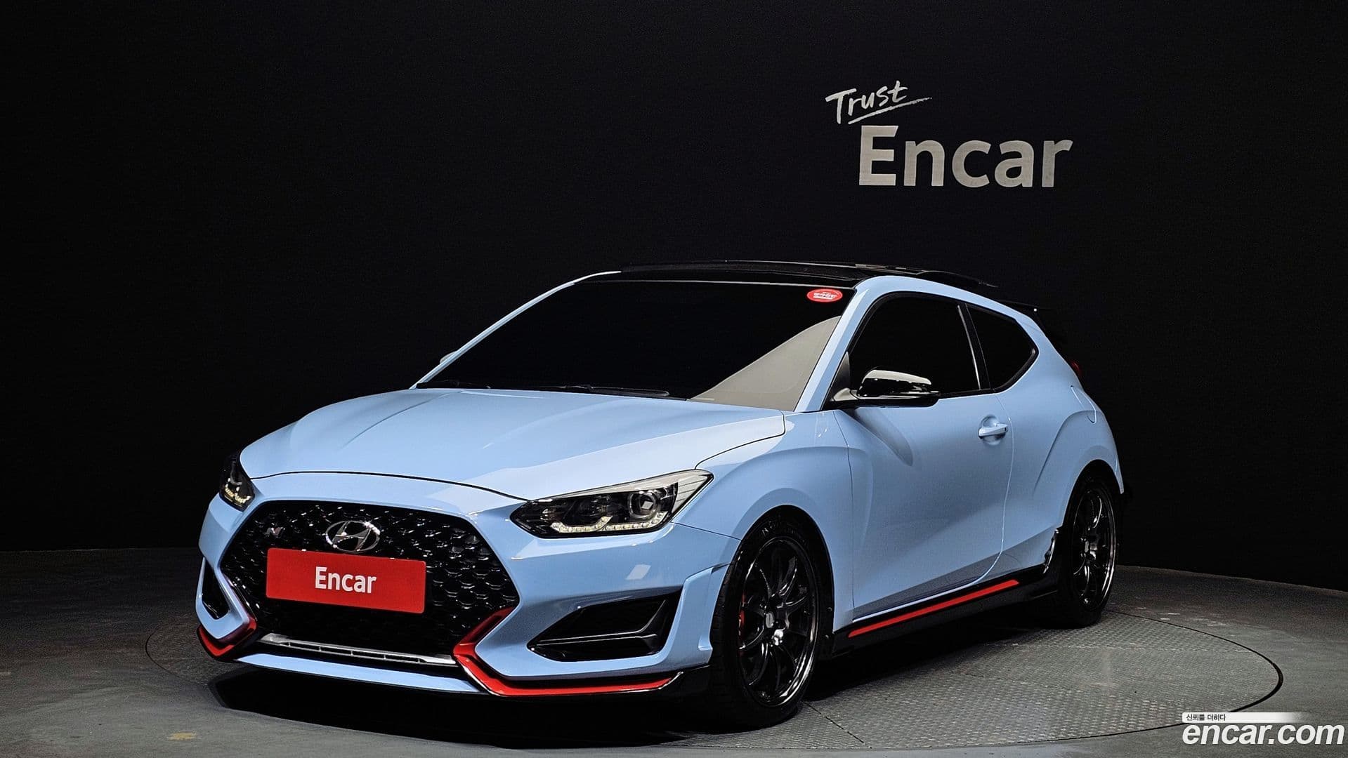 Main__Slider__Photo:Veloster Hyundai 2019.4-0