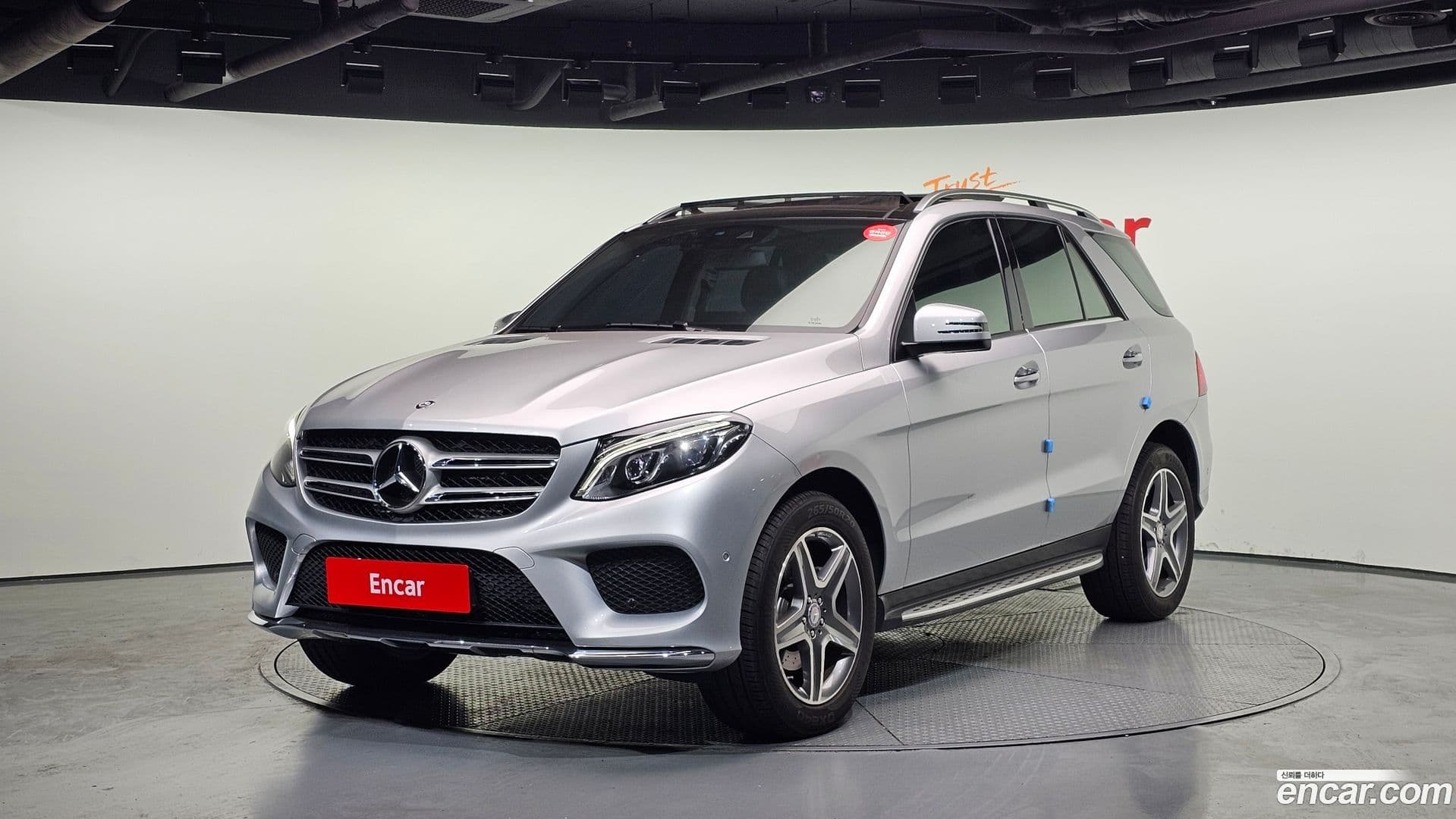 Main__Slider__Photo:GLE-Class Mercedes-Benz 2017.0-0