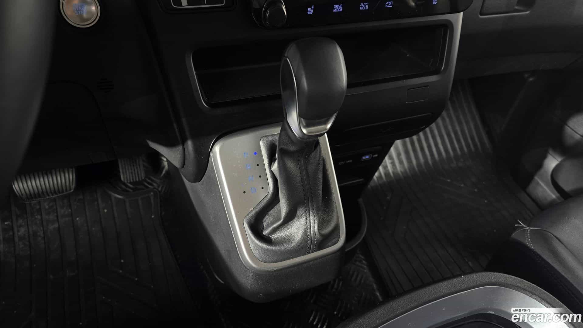 Staria Hyundai 2023.11-INNER-009