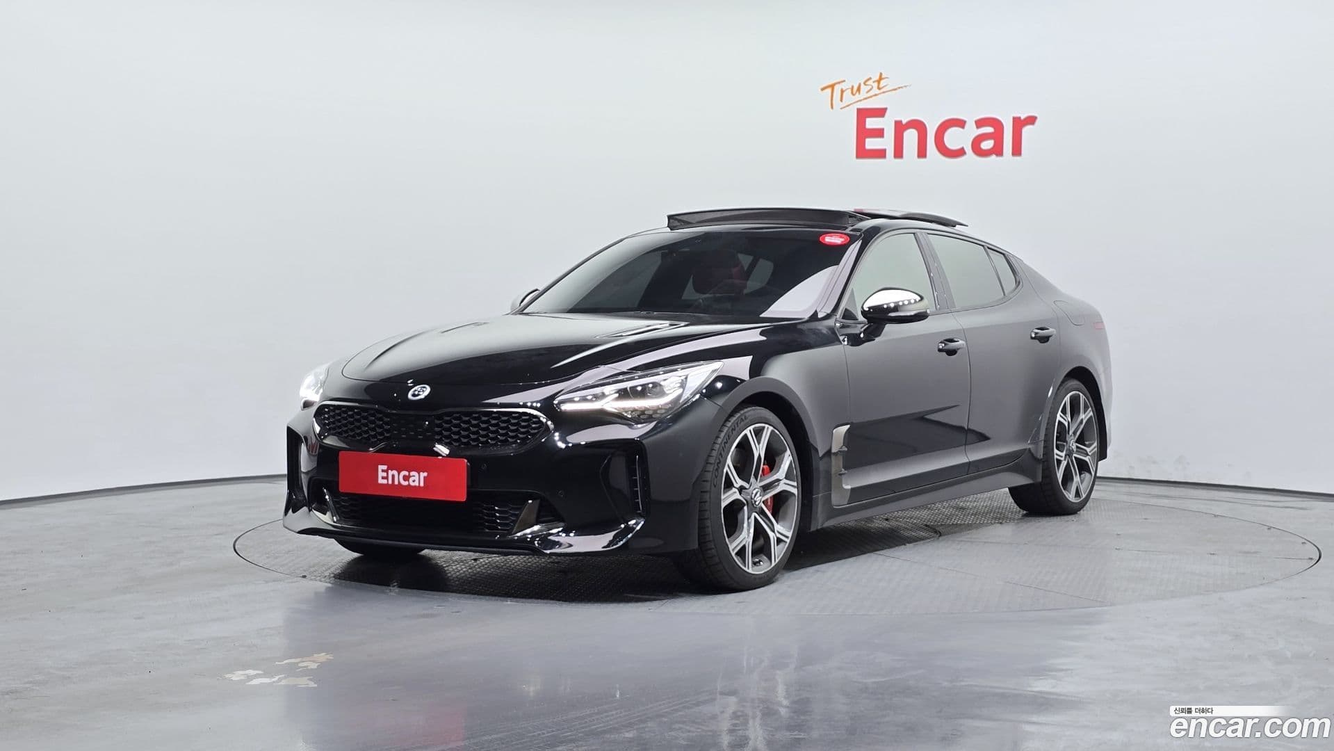 Main__Slider__Photo:Stinger Kia 2020.0-0