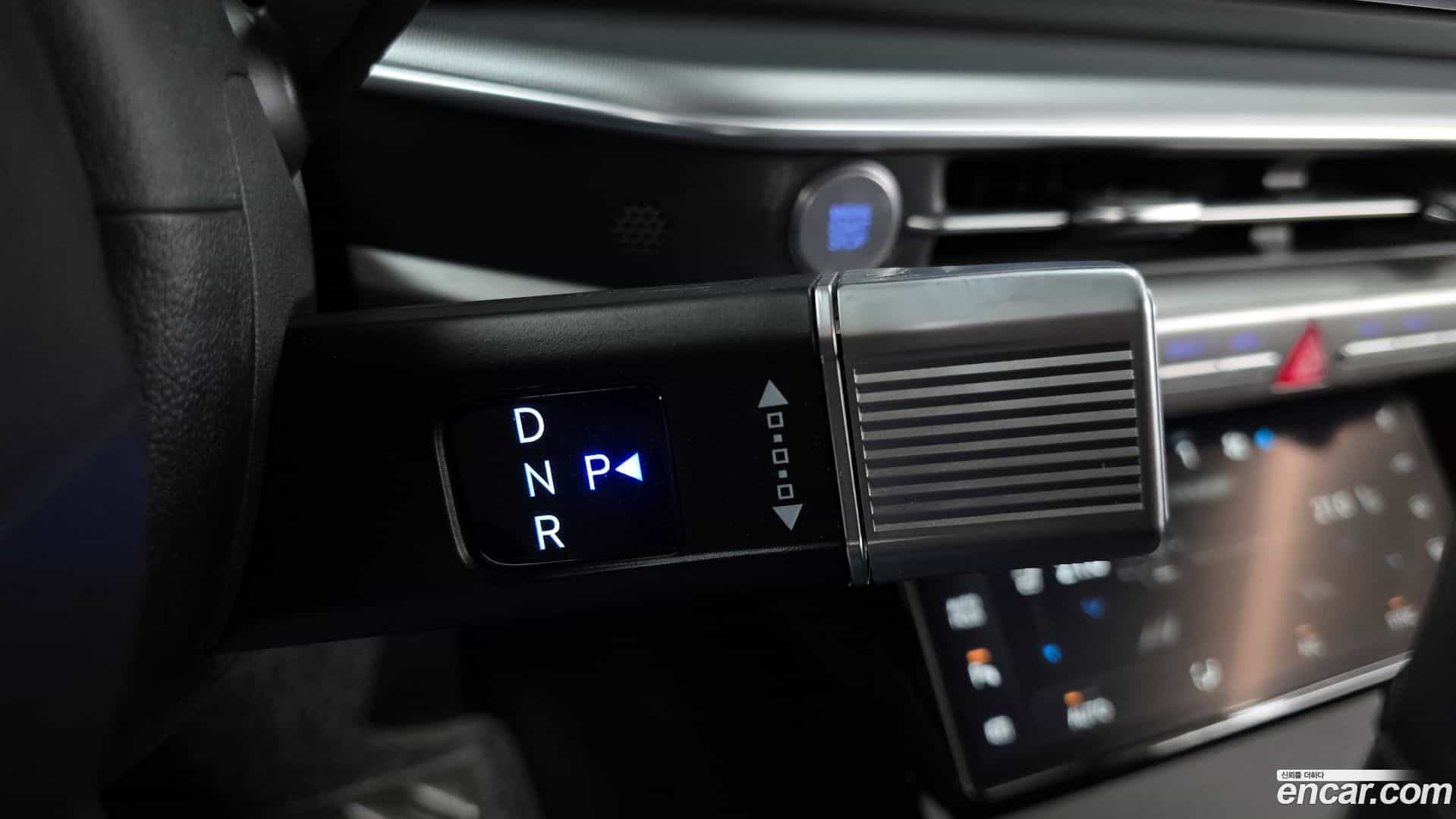 Grandeur Hyundai 2023.1-INNER-009