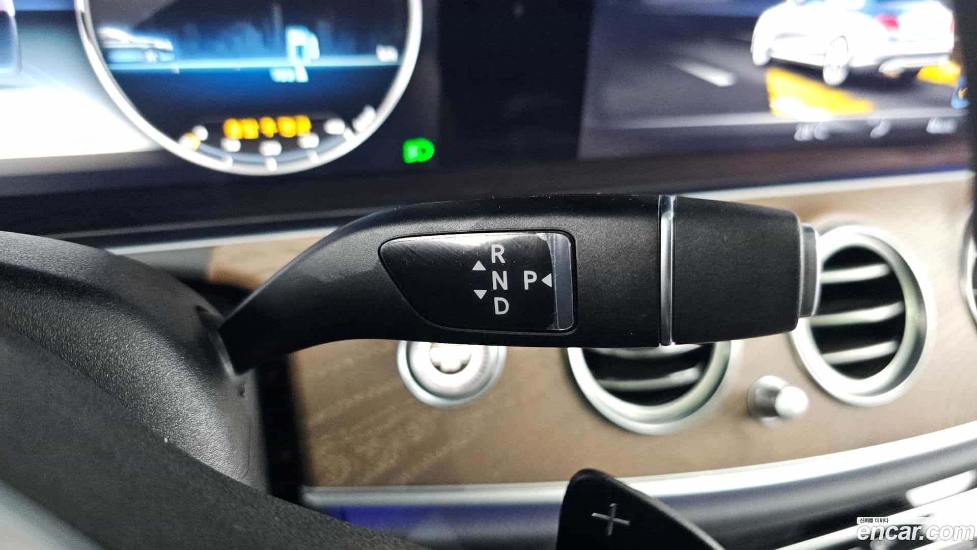 E-Class Mercedes-Benz 2019.3-INNER-009