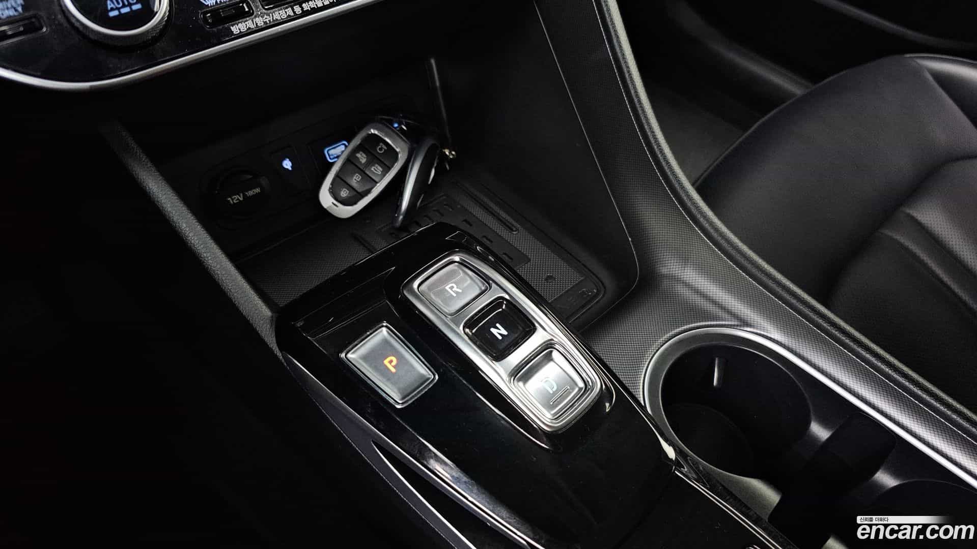 Sonata Hyundai 2020.2-INNER-009